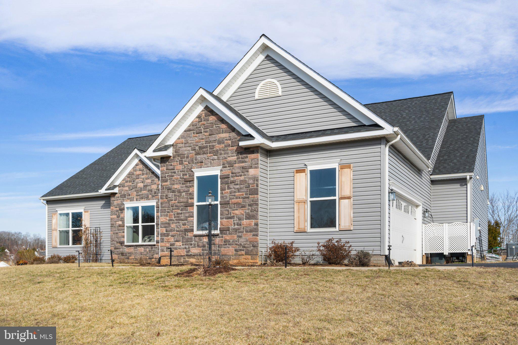 STONE RIDGE ESTATES - Residential