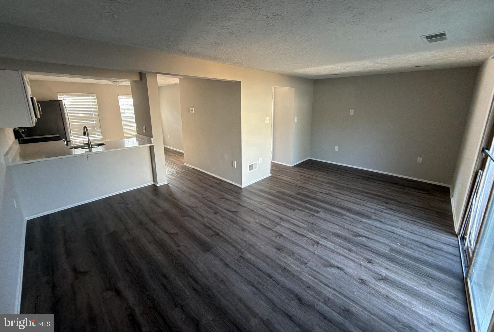 CLINTON PLAZA TOWNHOUSES - Residential