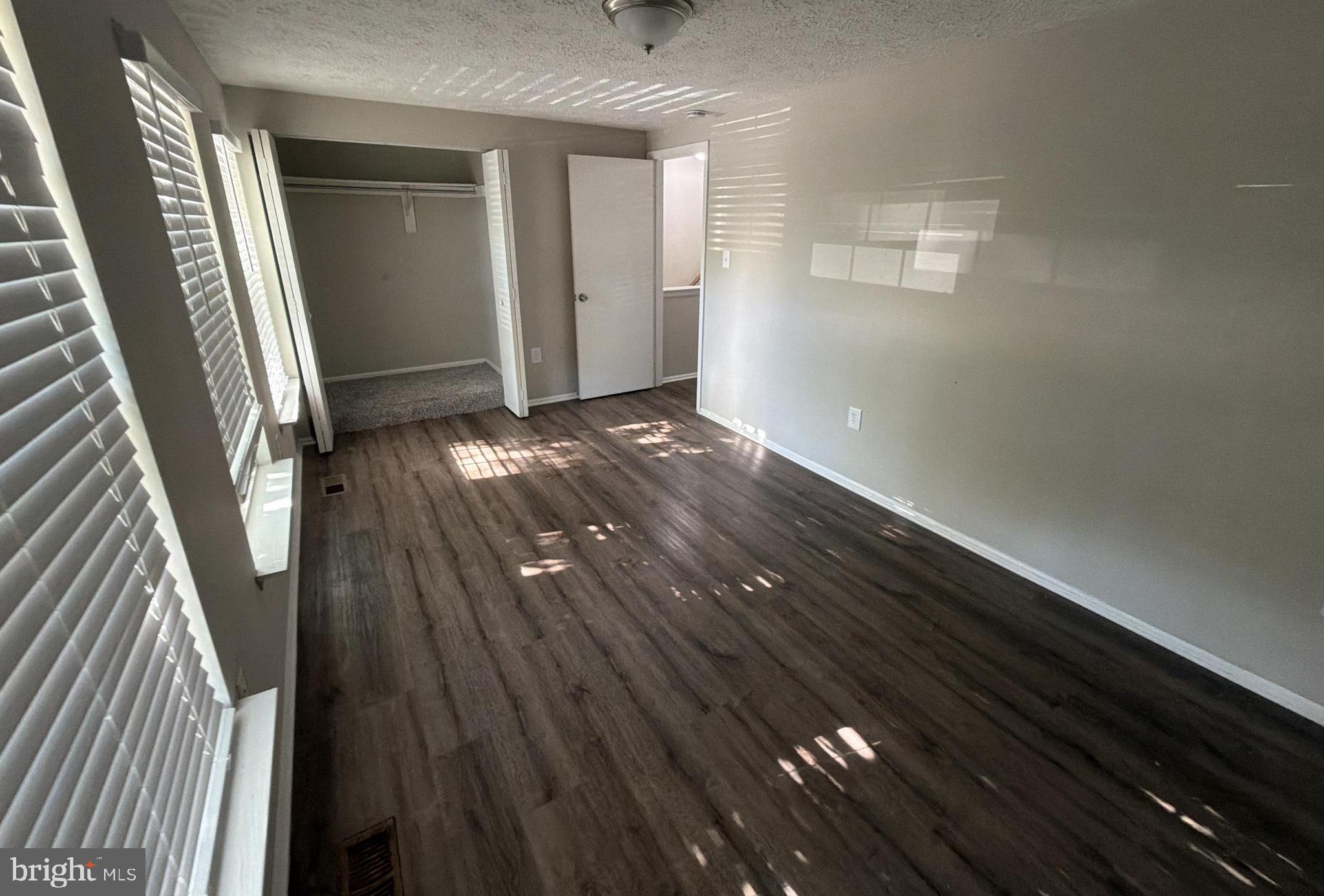 CLINTON PLAZA TOWNHOUSES - Residential