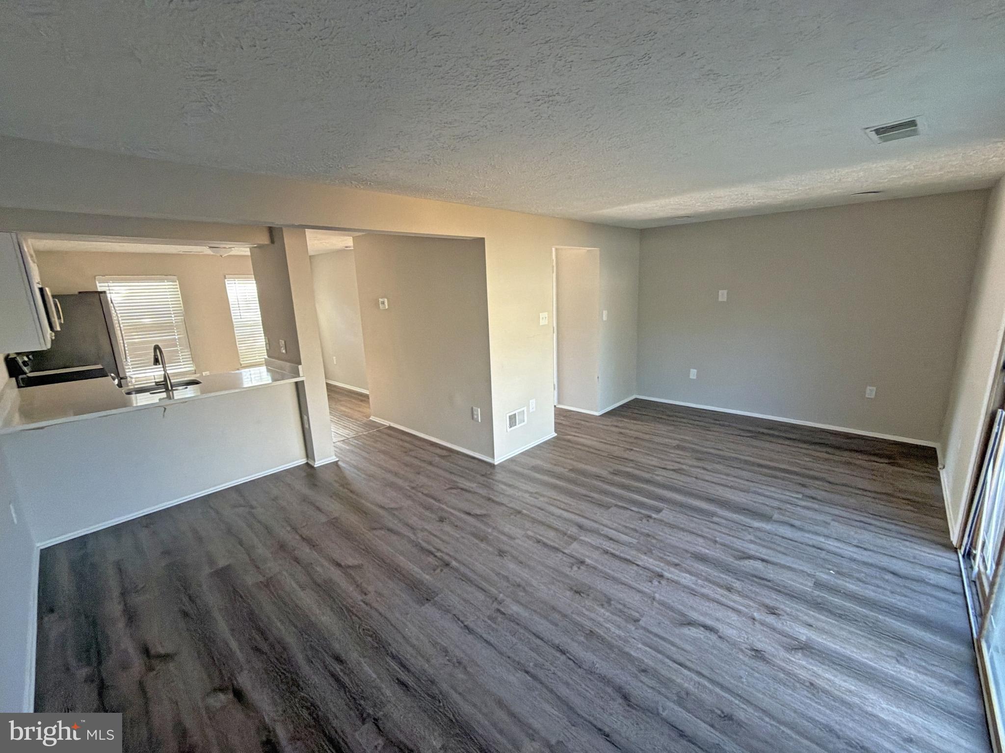 CLINTON PLAZA TOWNHOUSES - Residential