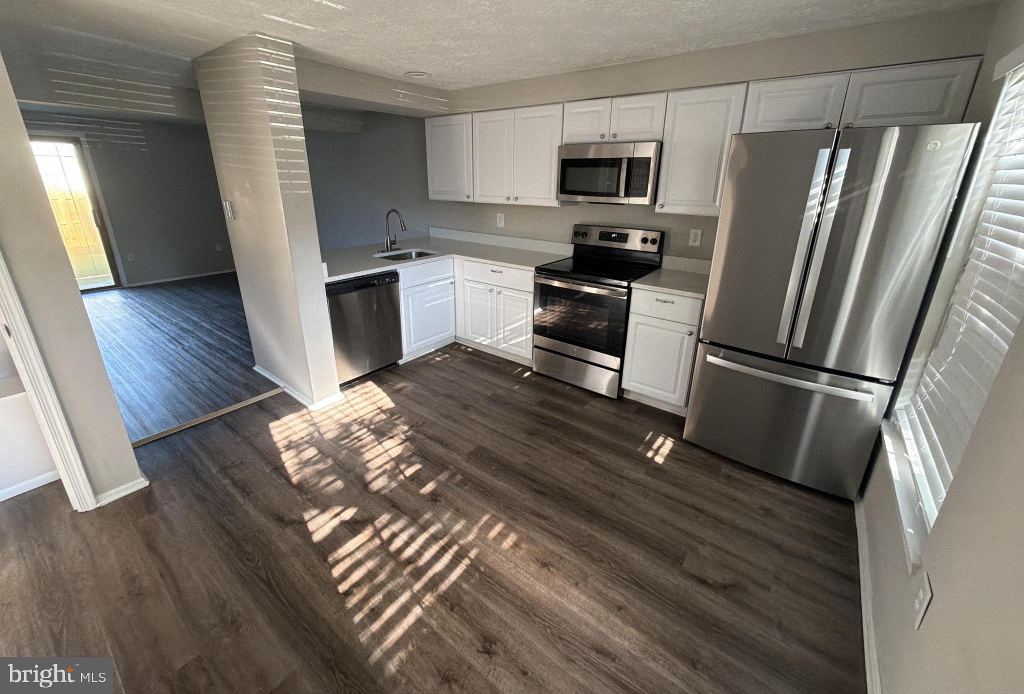 CLINTON PLAZA TOWNHOUSES - Residential