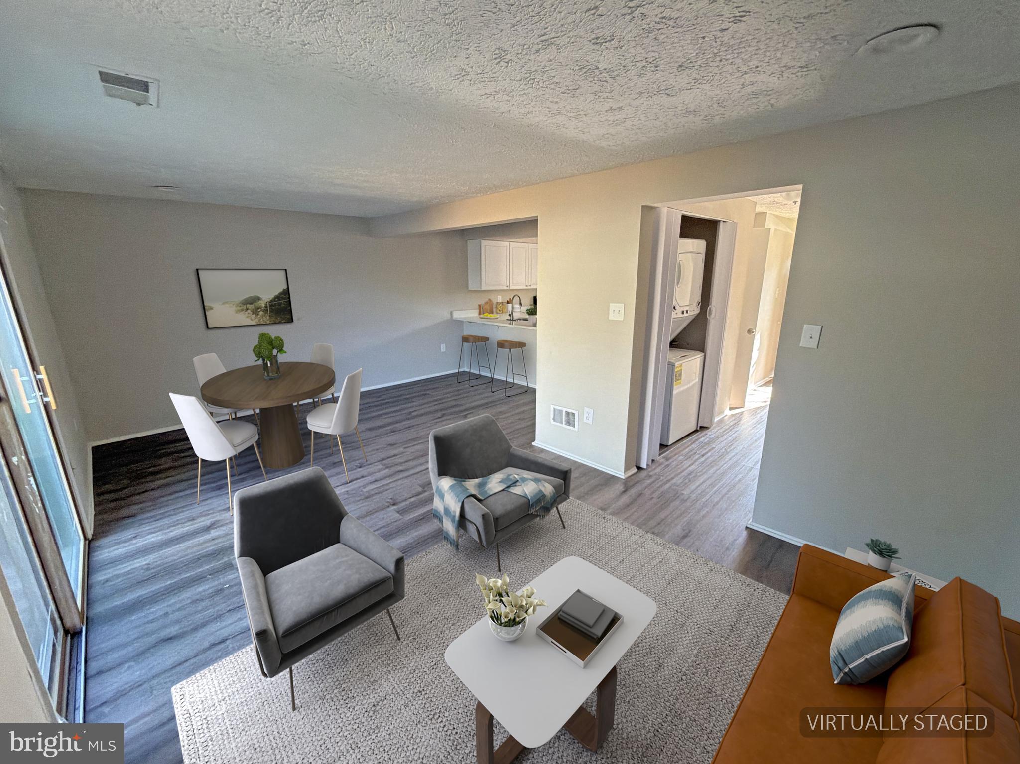 CLINTON PLAZA TOWNHOUSES - Residential