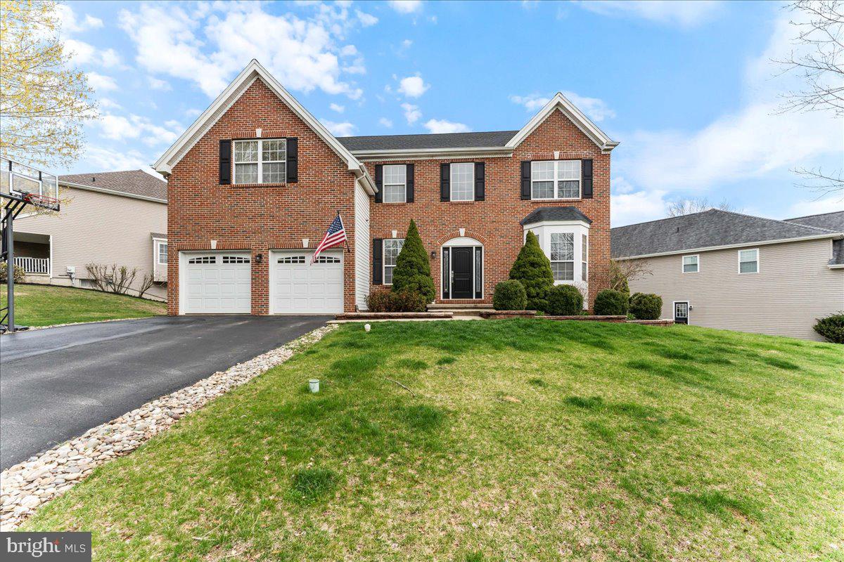 BRANDYWINE @ THORN - Residential