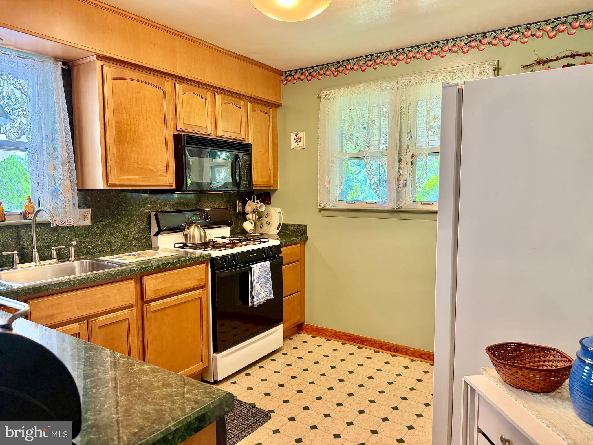 JOPPA HEIGHTS LITTLE FARM - Residential