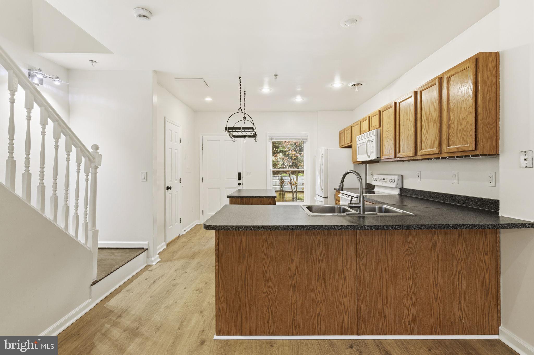 SETON HILL - Residential