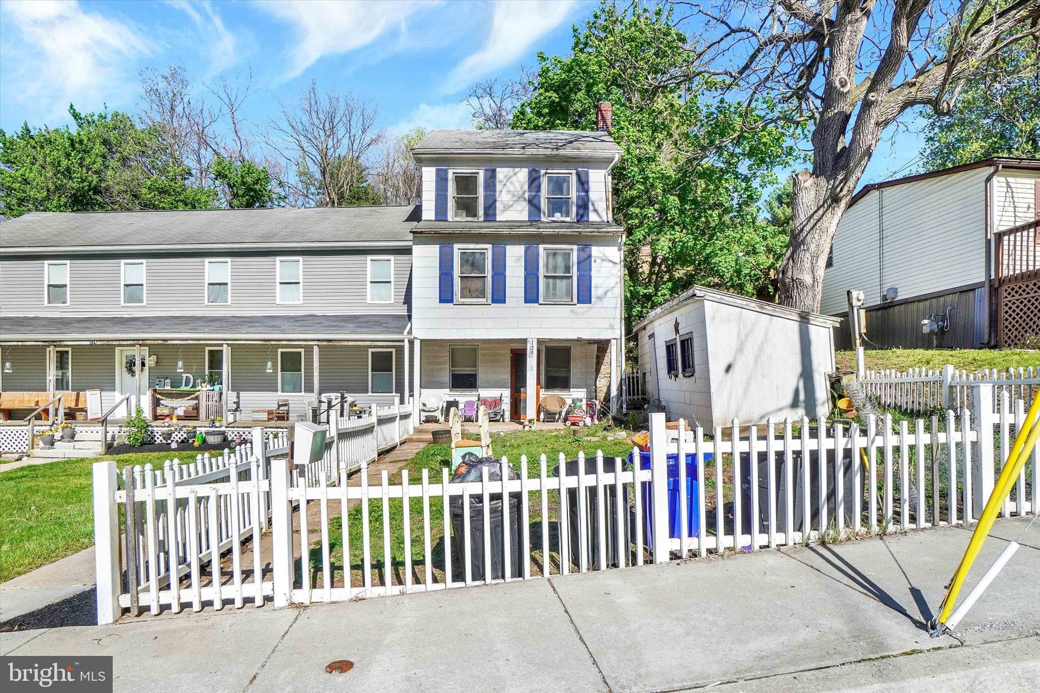 GLEN ROCK - Residential