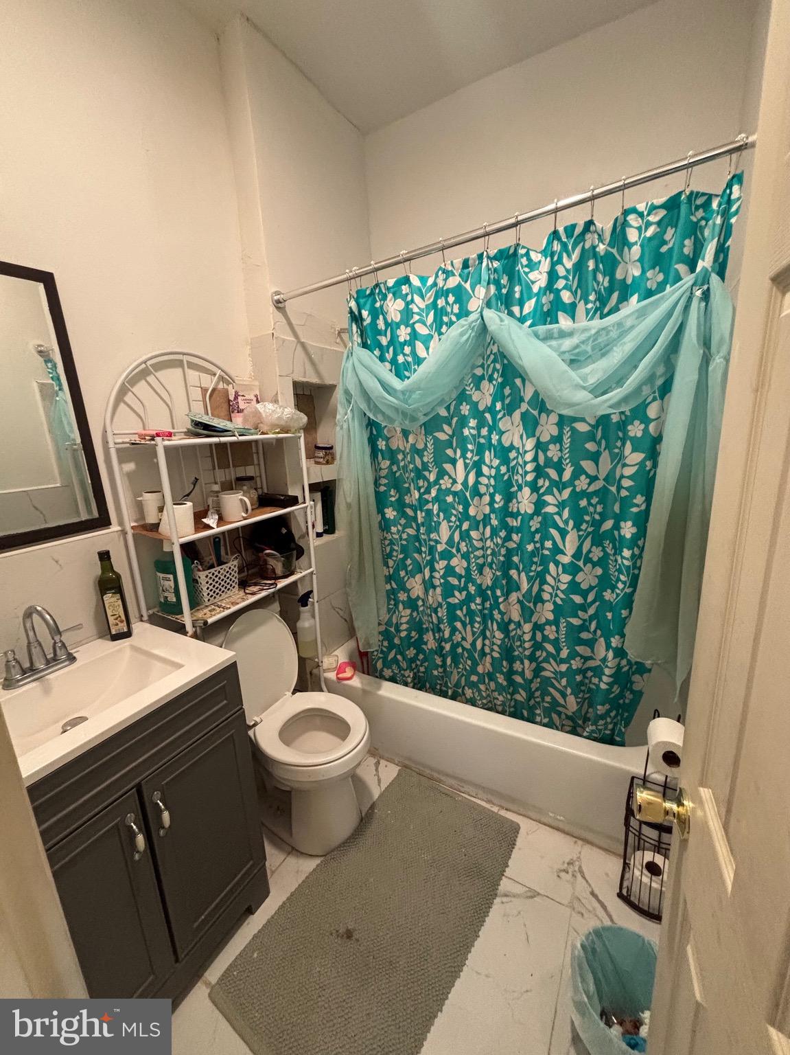 PHILADELPHIA (WEST) - Residential