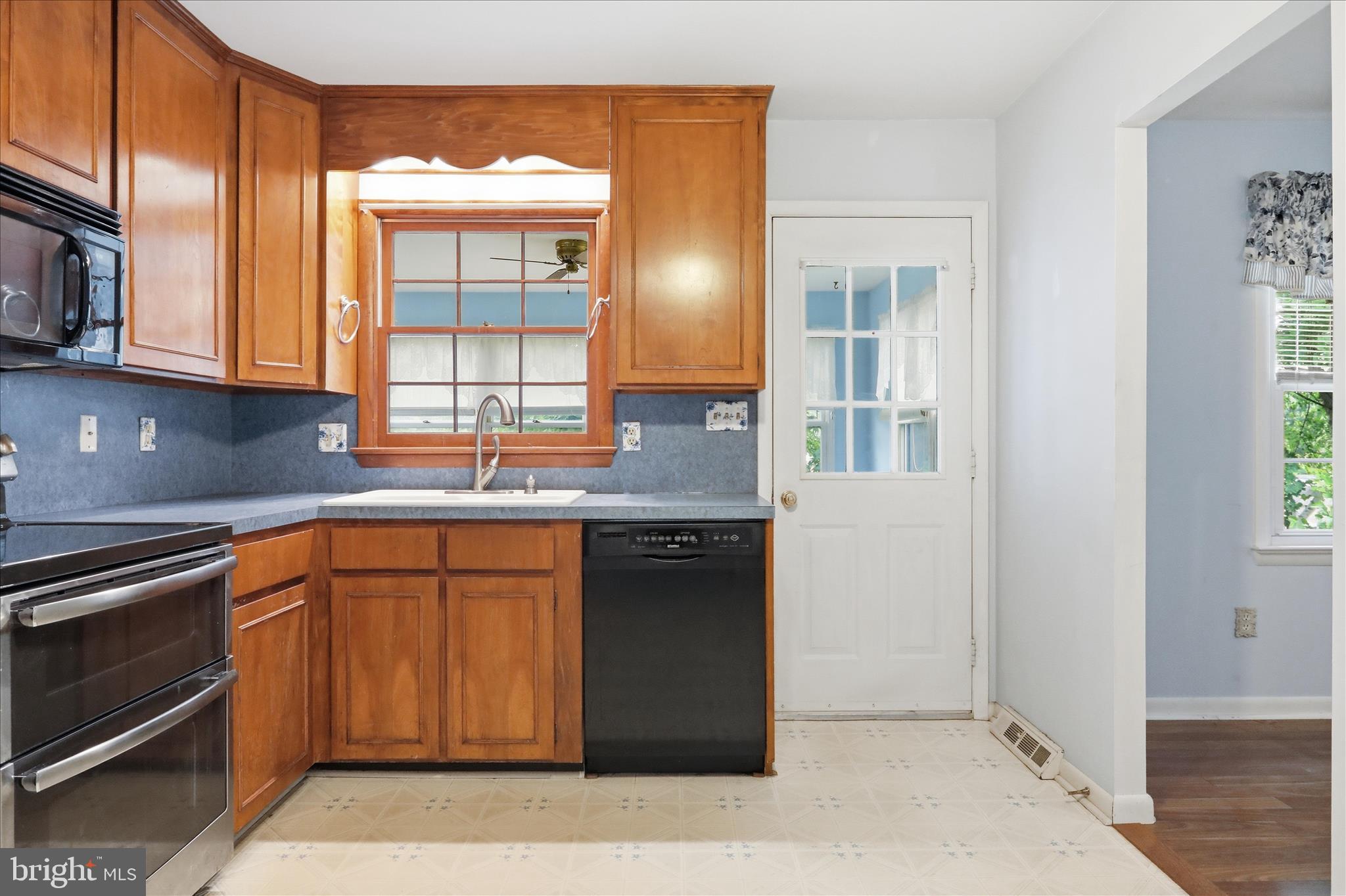 OAK RIDGE - Residential