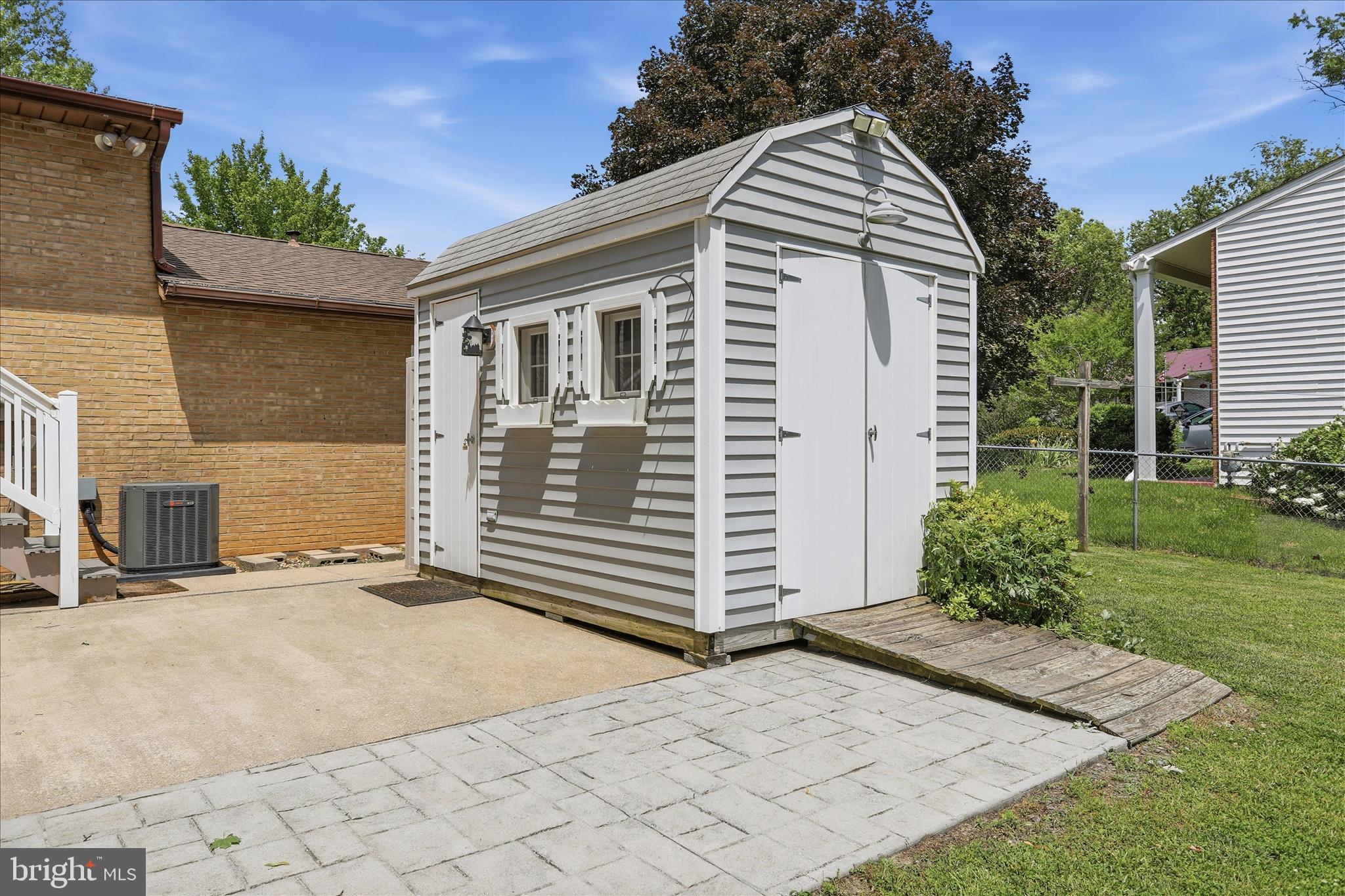 OAK RIDGE - Residential