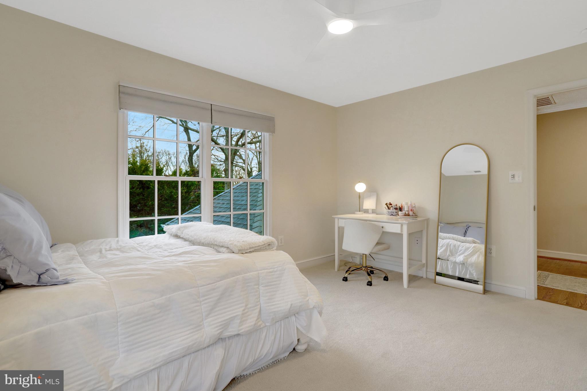 TARA - LEEWAY HEIGHTS - Residential