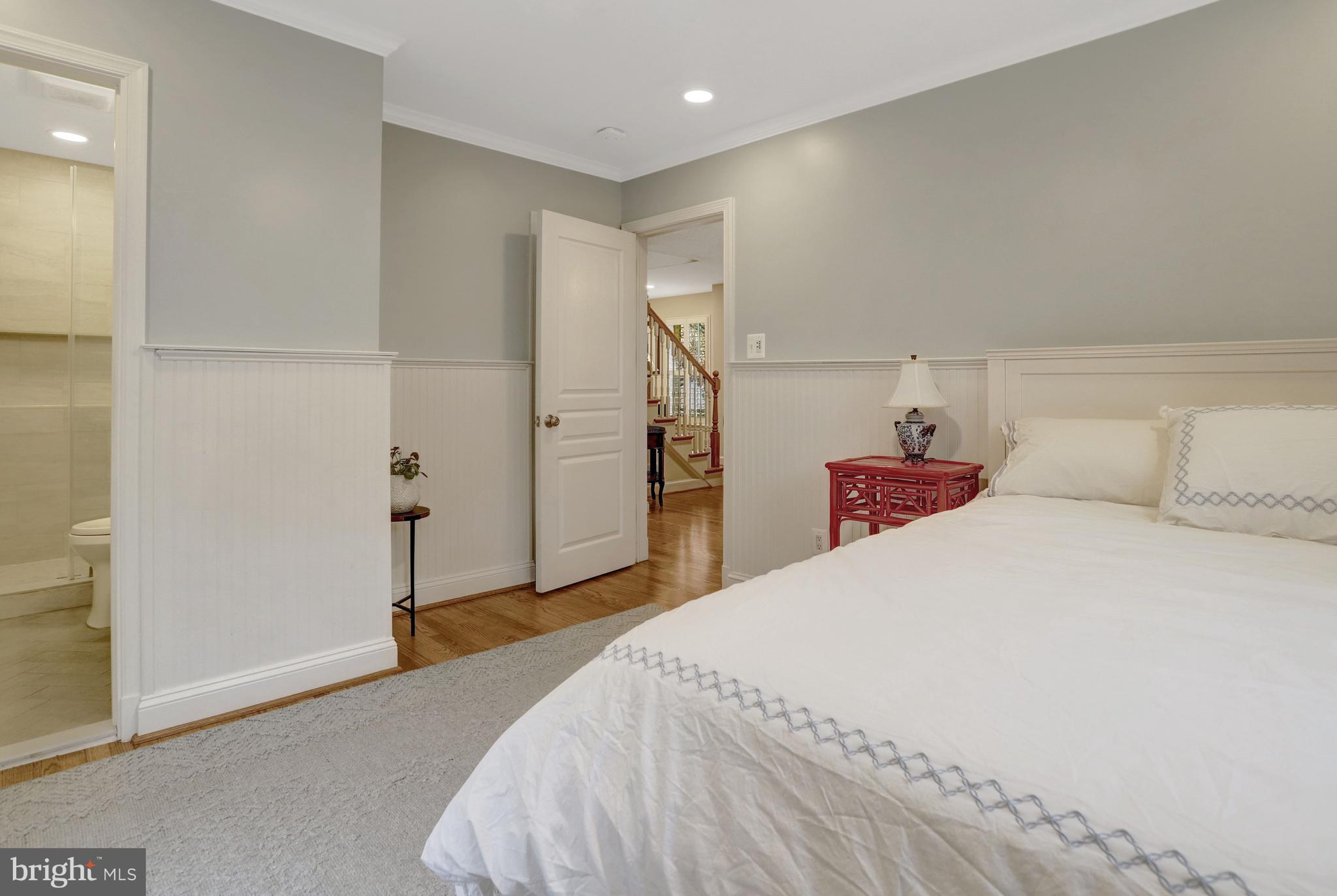 TARA - LEEWAY HEIGHTS - Residential