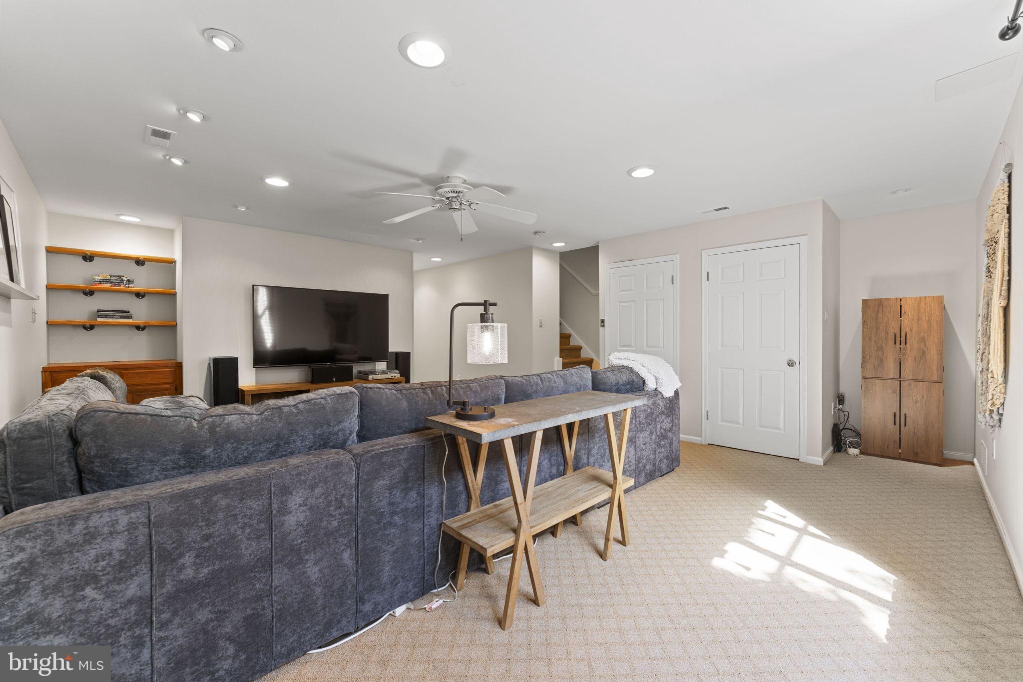 WILLOWMERE - Residential