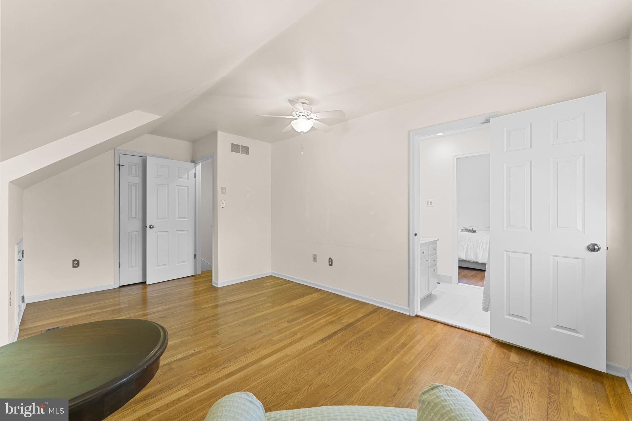 WILLOWMERE - Residential
