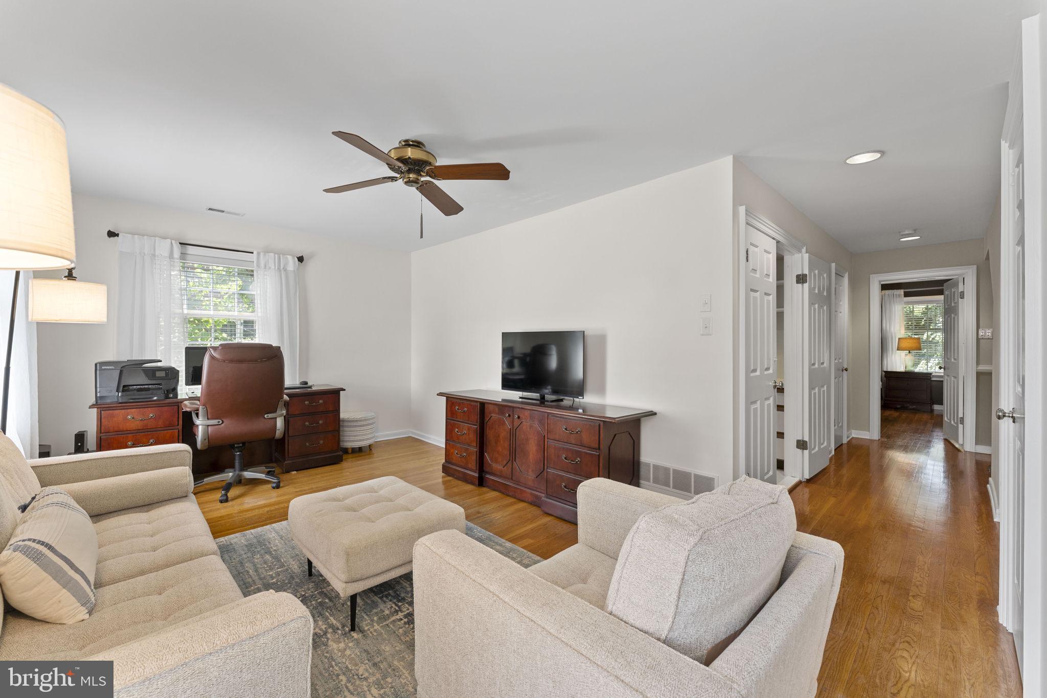 WILLOWMERE - Residential