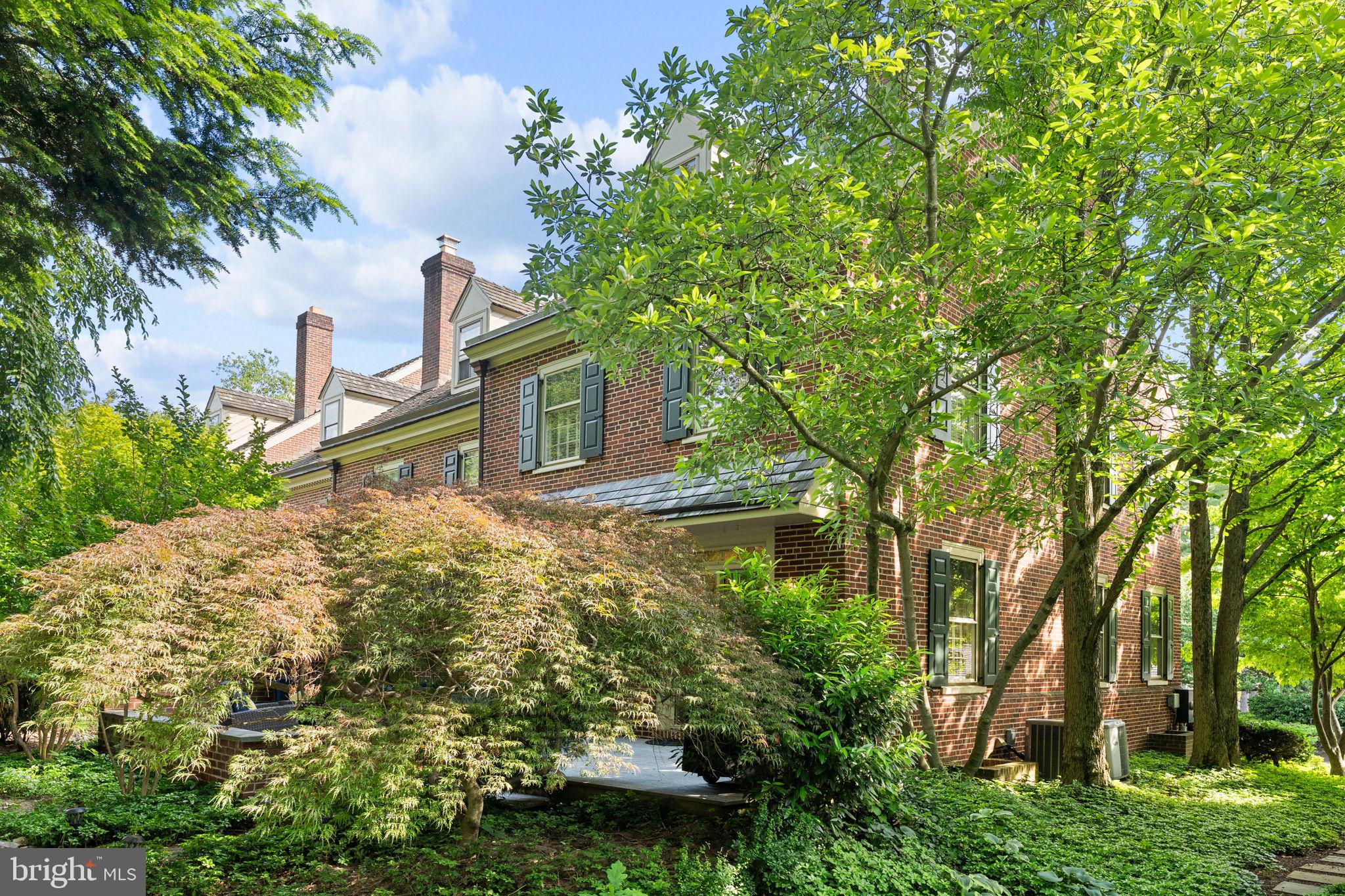 WILLOWMERE - Residential