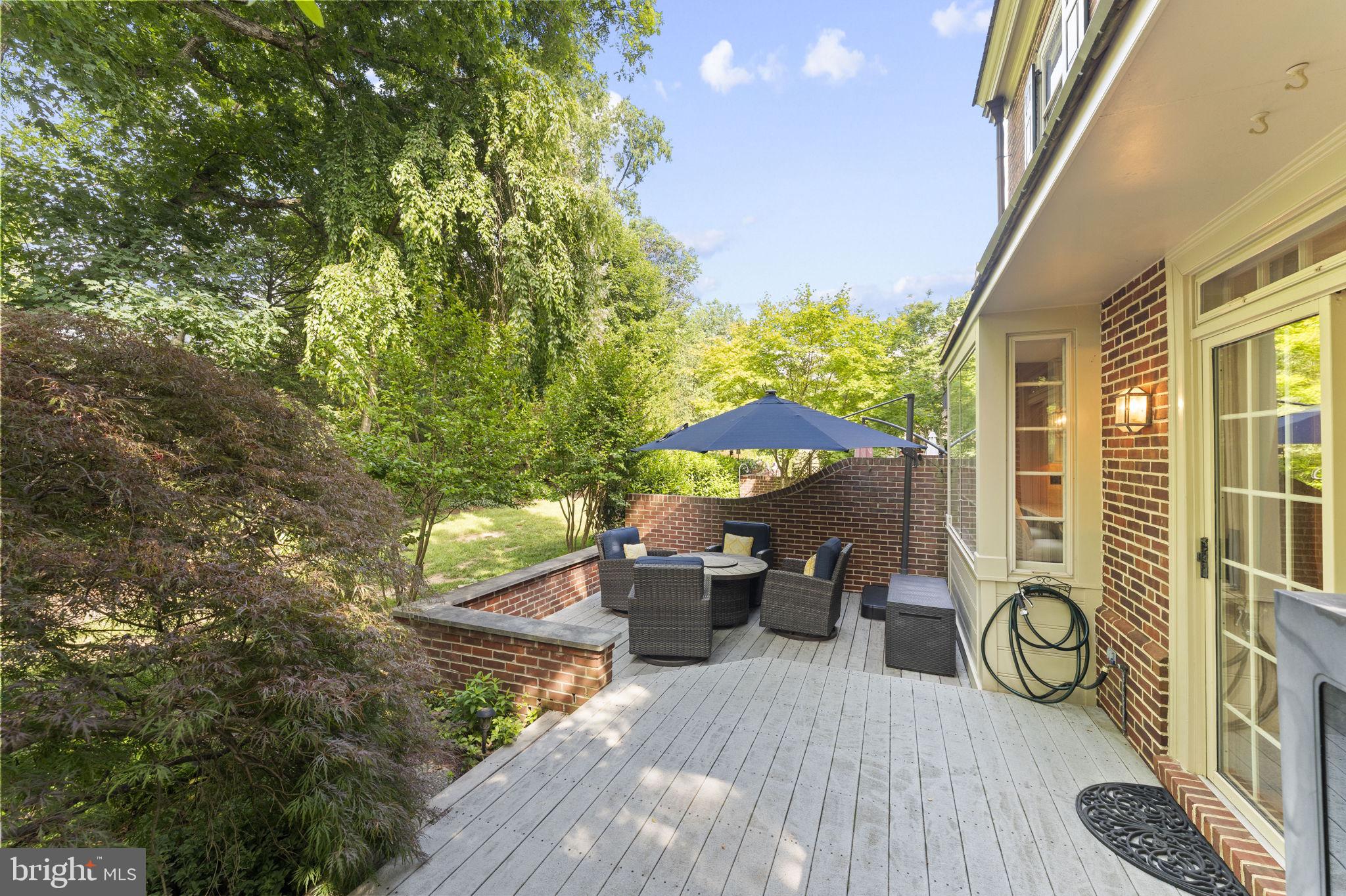 WILLOWMERE - Residential