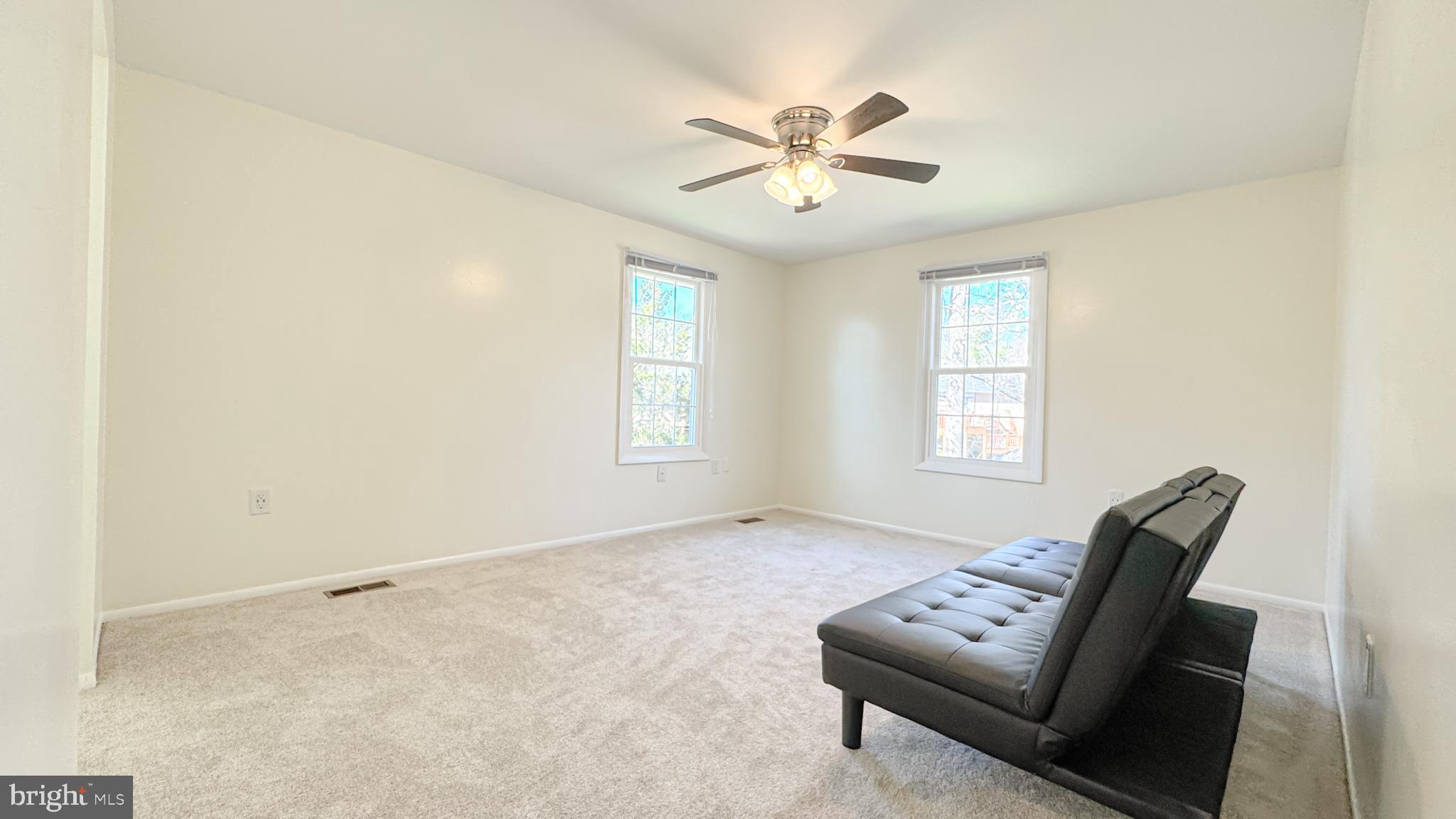 BREEZEWOOD - Residential
