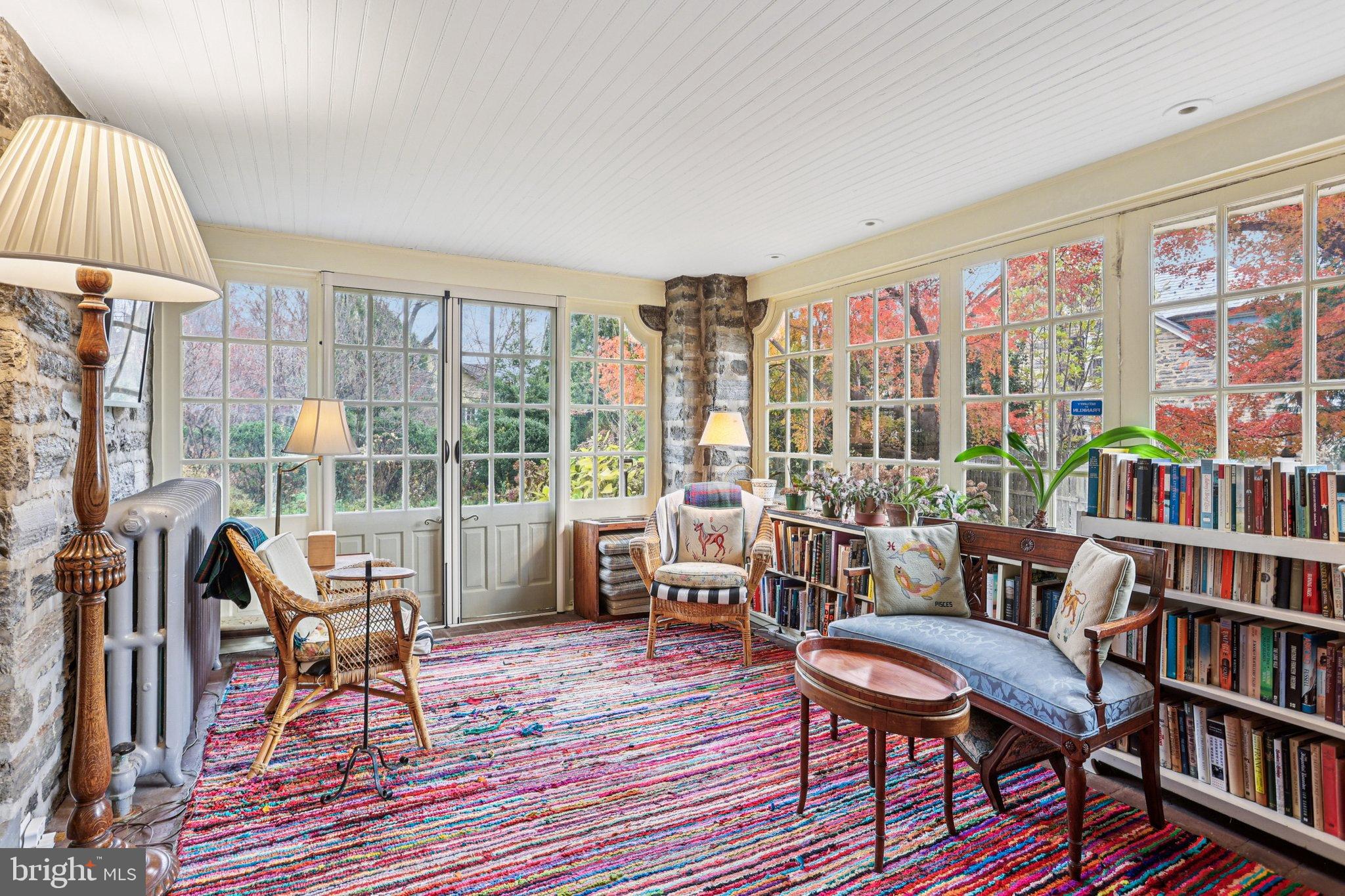 CHESTNUT HILL - Residential