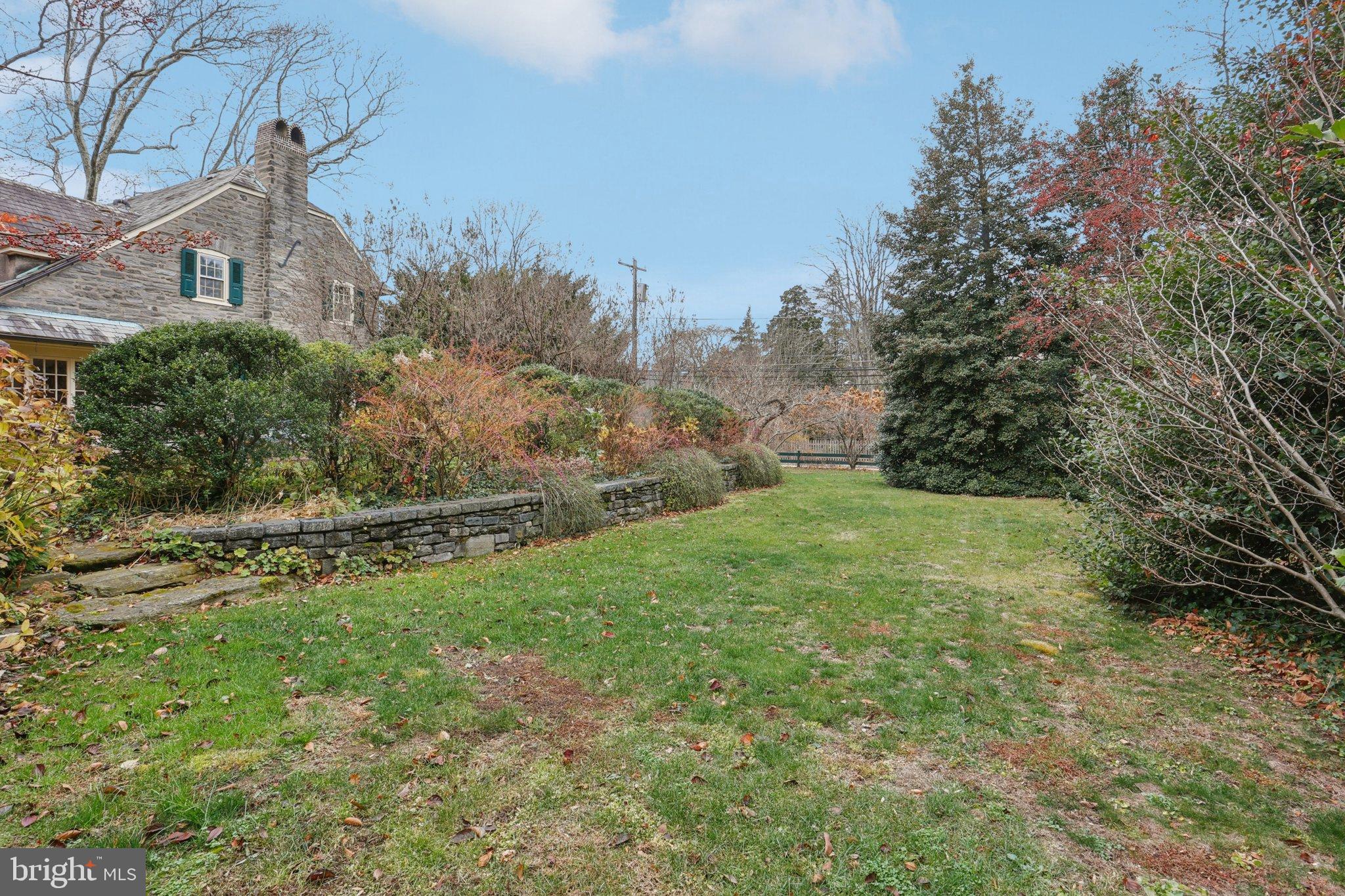 CHESTNUT HILL - Residential
