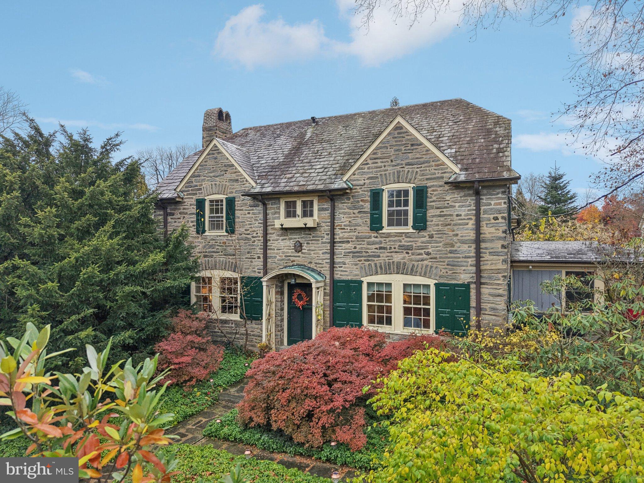CHESTNUT HILL - Residential