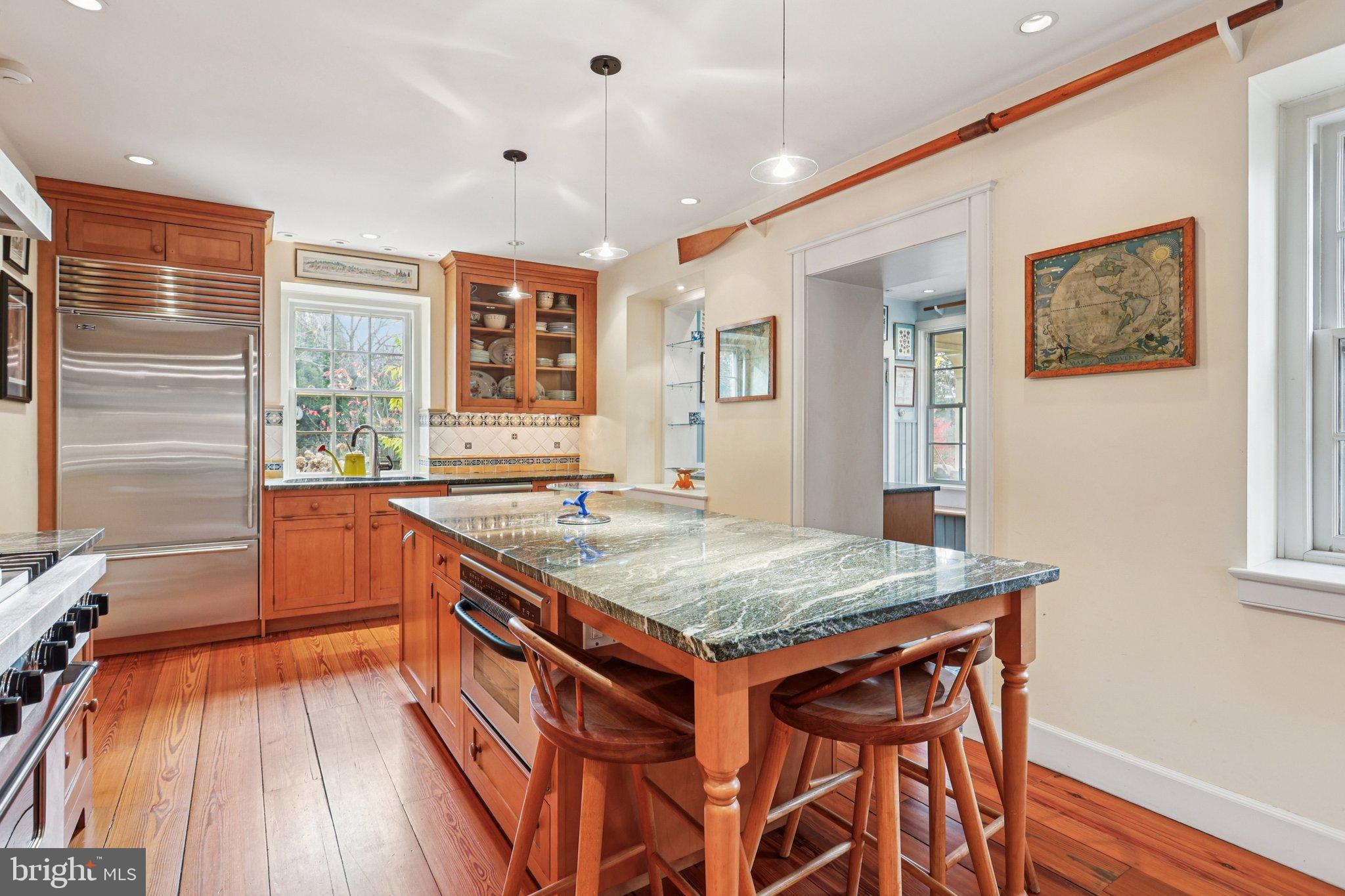 CHESTNUT HILL - Residential