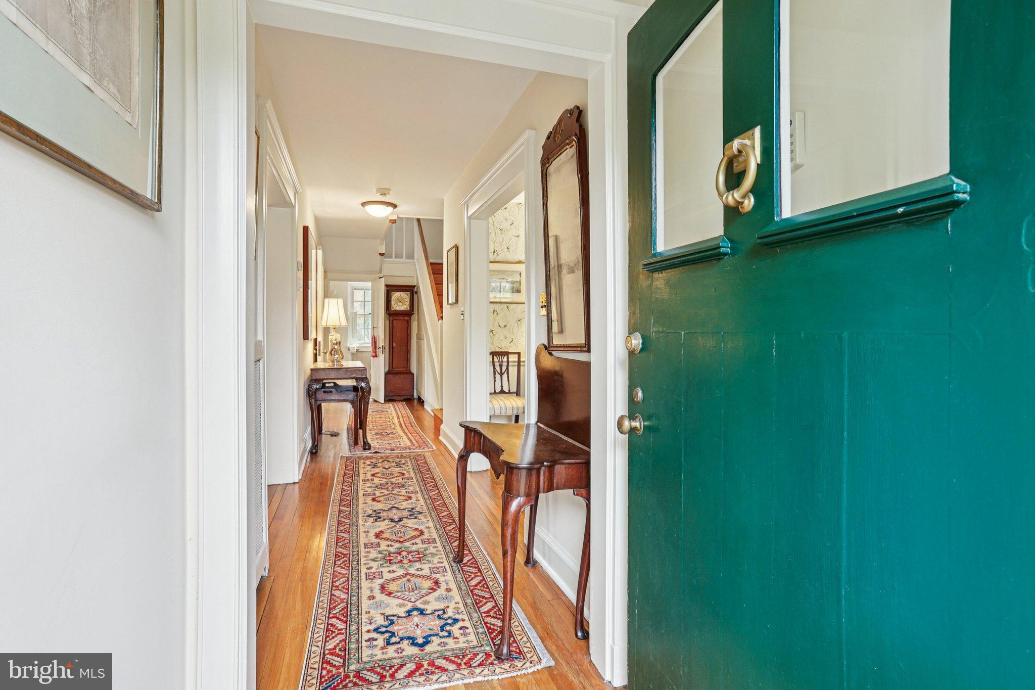 CHESTNUT HILL - Residential