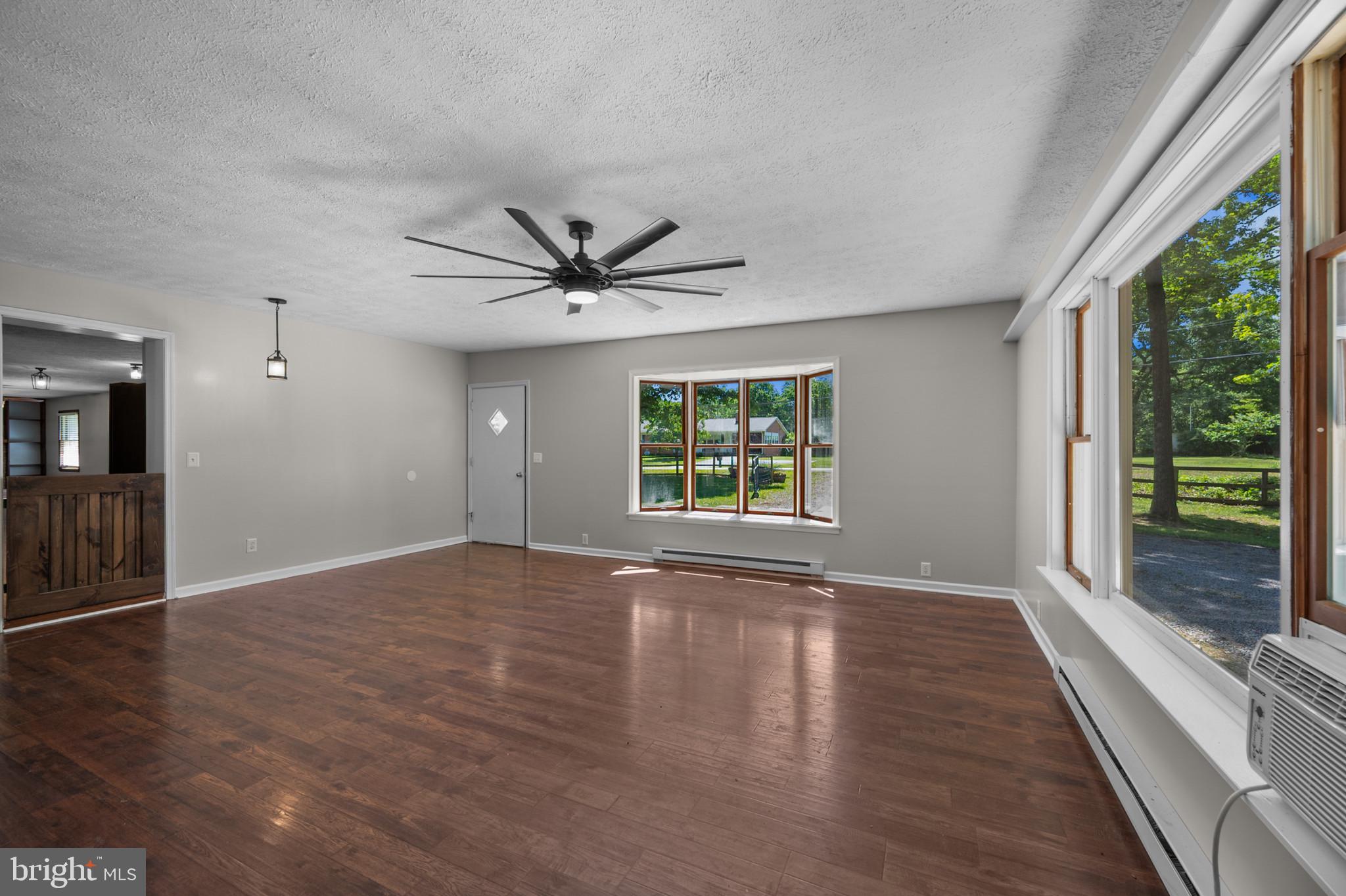 BERRYVILLE - Residential