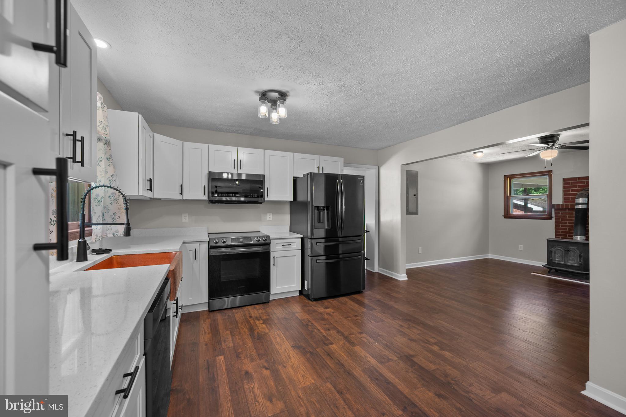 BERRYVILLE - Residential