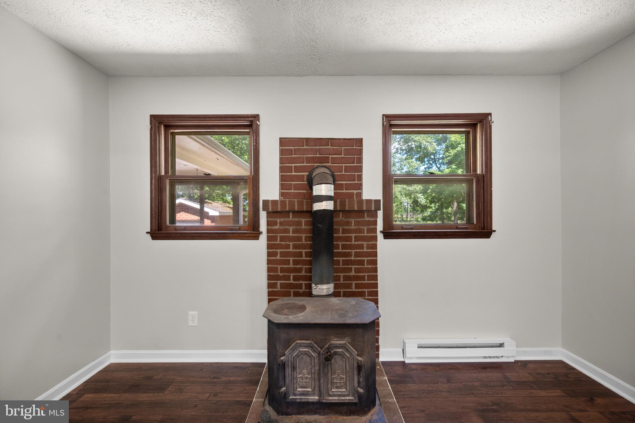BERRYVILLE - Residential