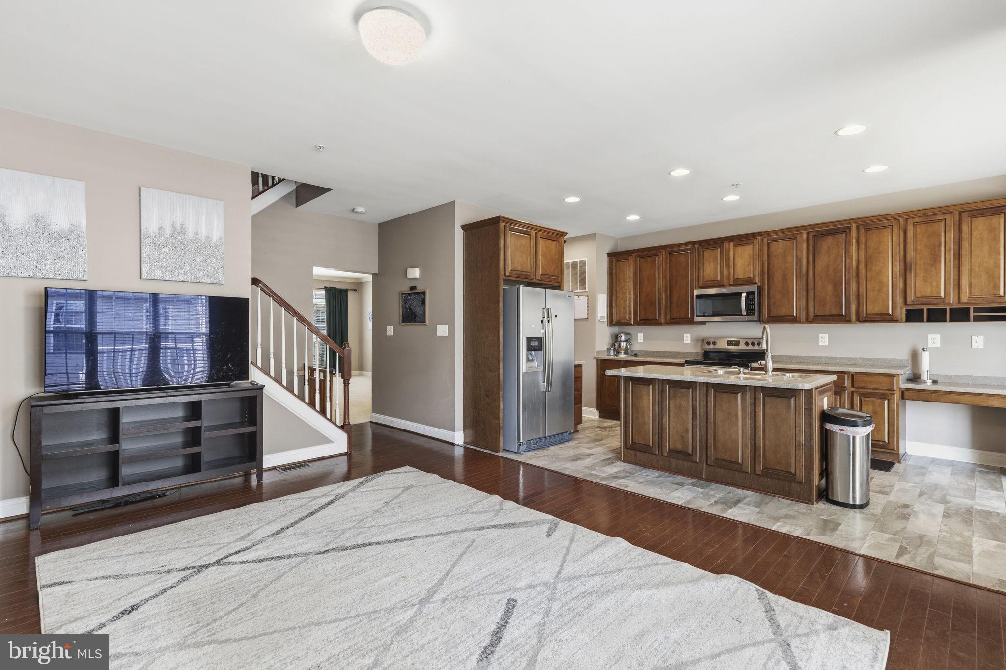 MONMOUTH MEADOWS - Residential