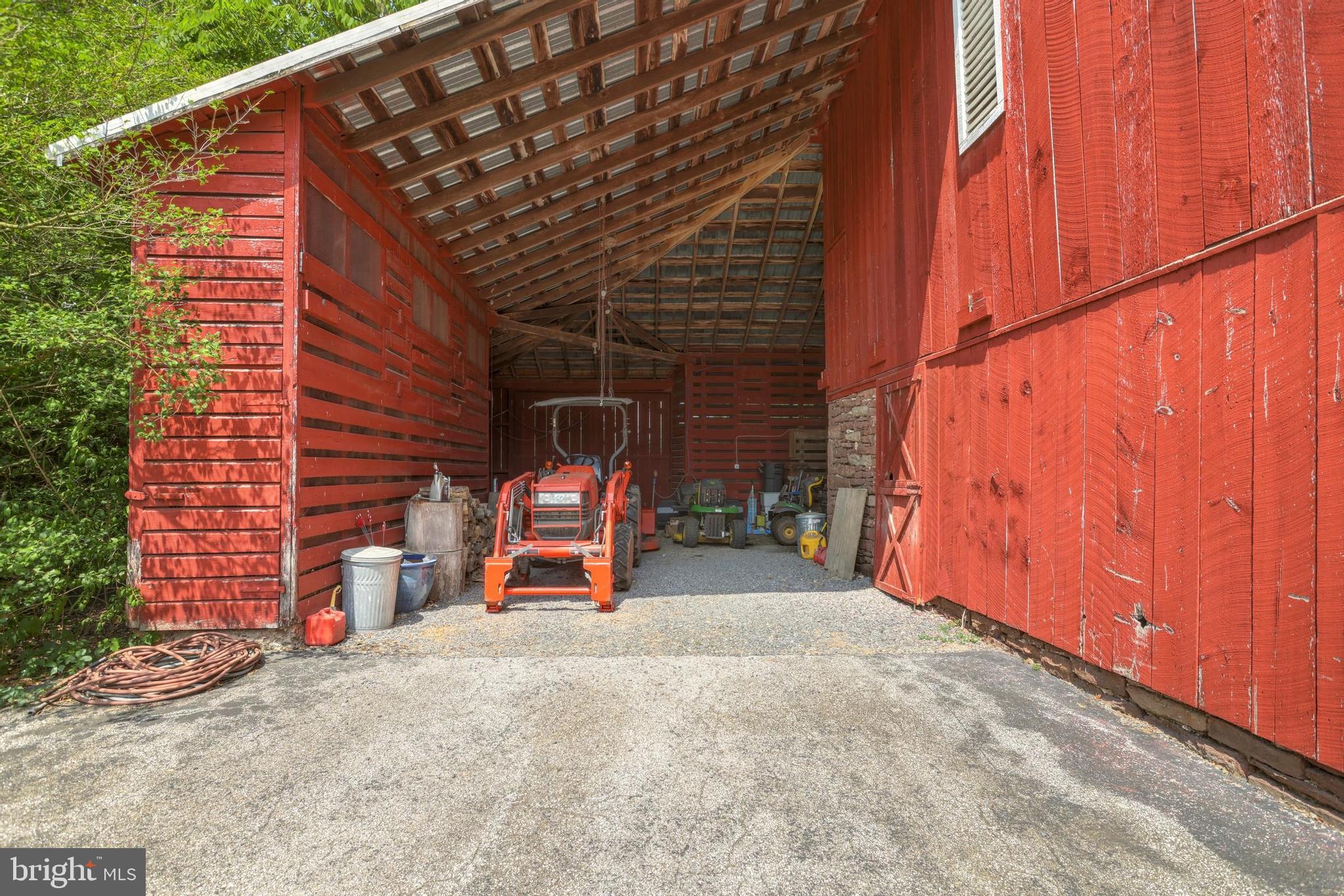 HUNTINGTON TOWNSHIP - Farm