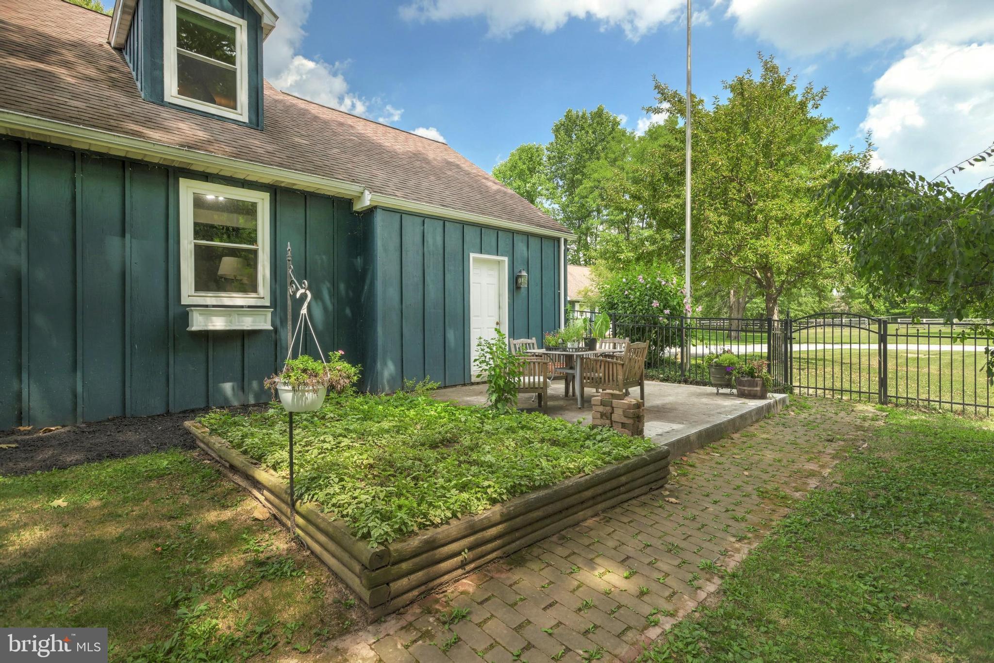 HUNTINGTON TOWNSHIP - Farm