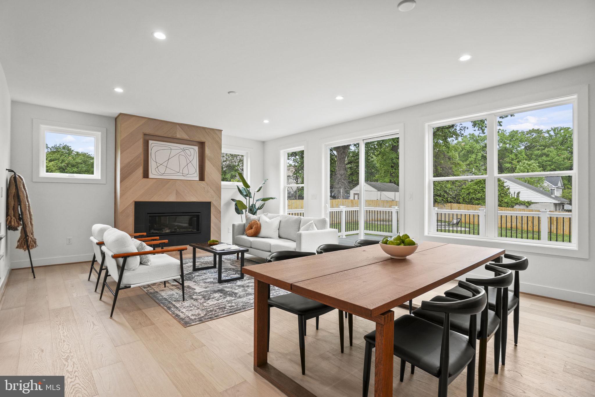 NORTH KENSINGTON - Residential