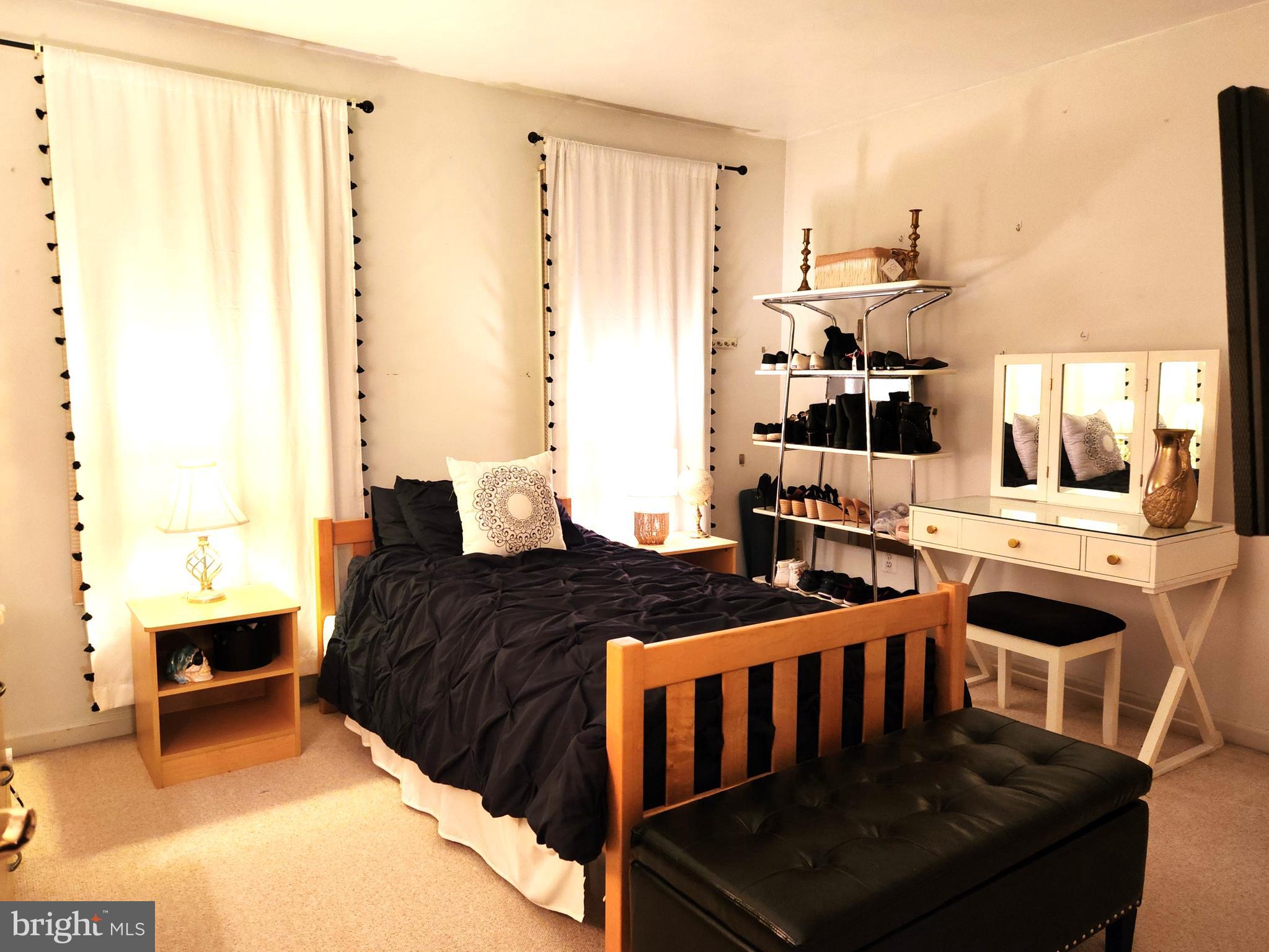 AFTON CHASE - Residential