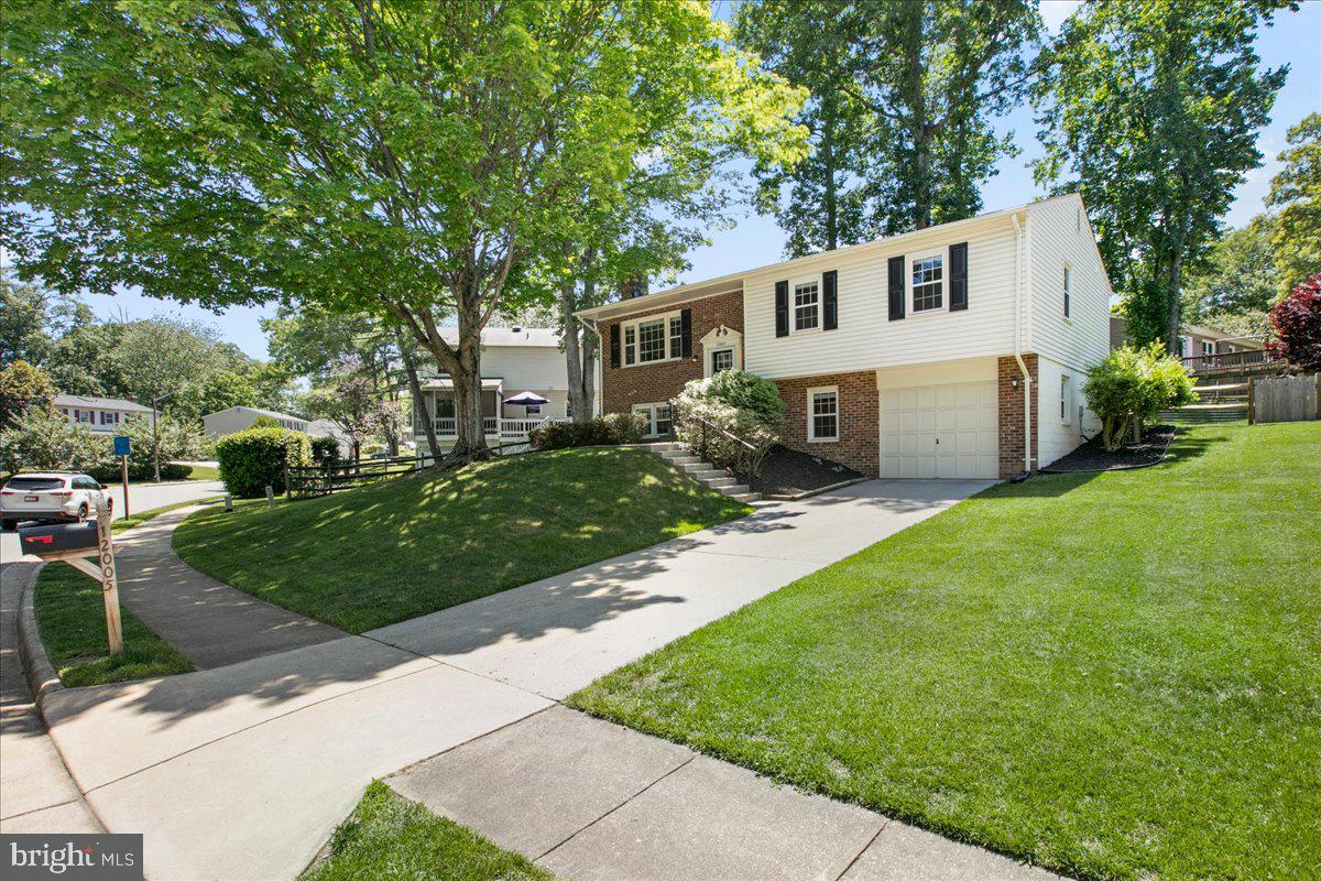 LAKE RIDGE - Residential