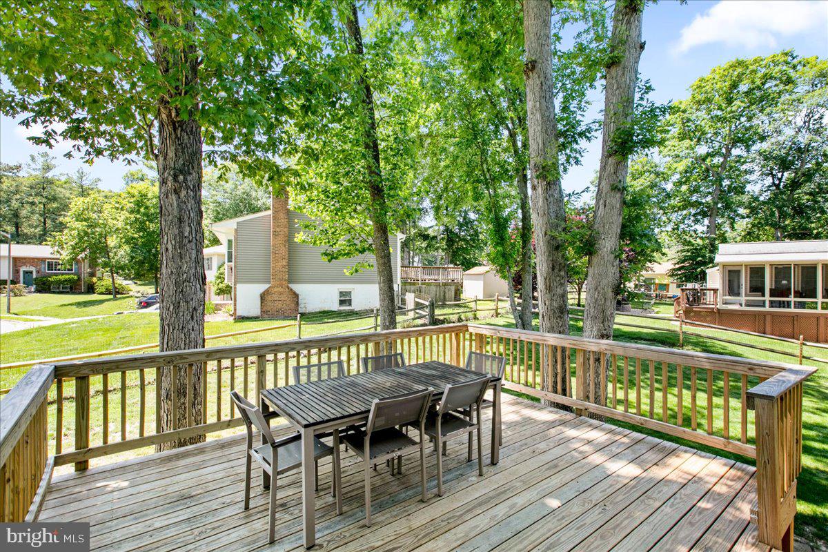 LAKE RIDGE - Residential