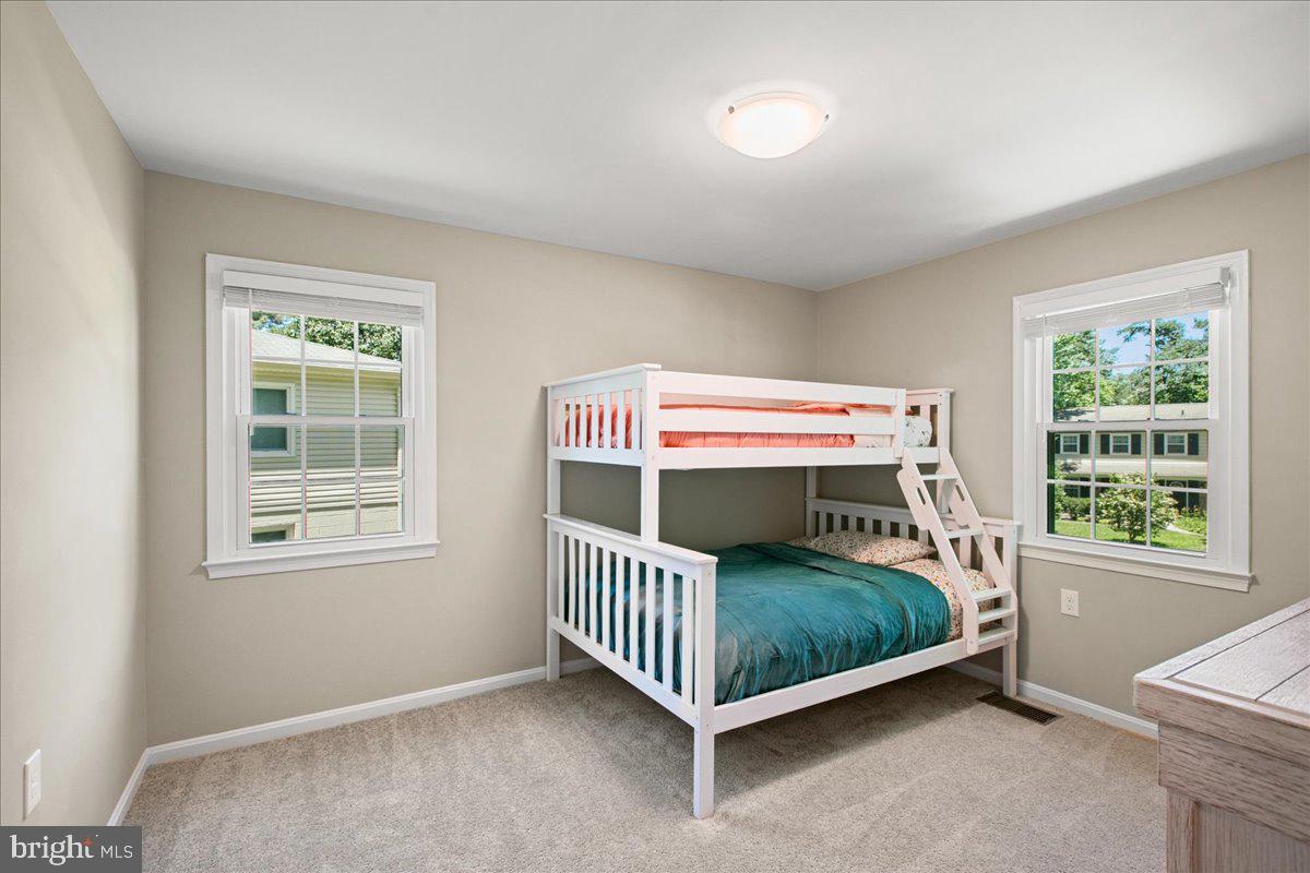 LAKE RIDGE - Residential