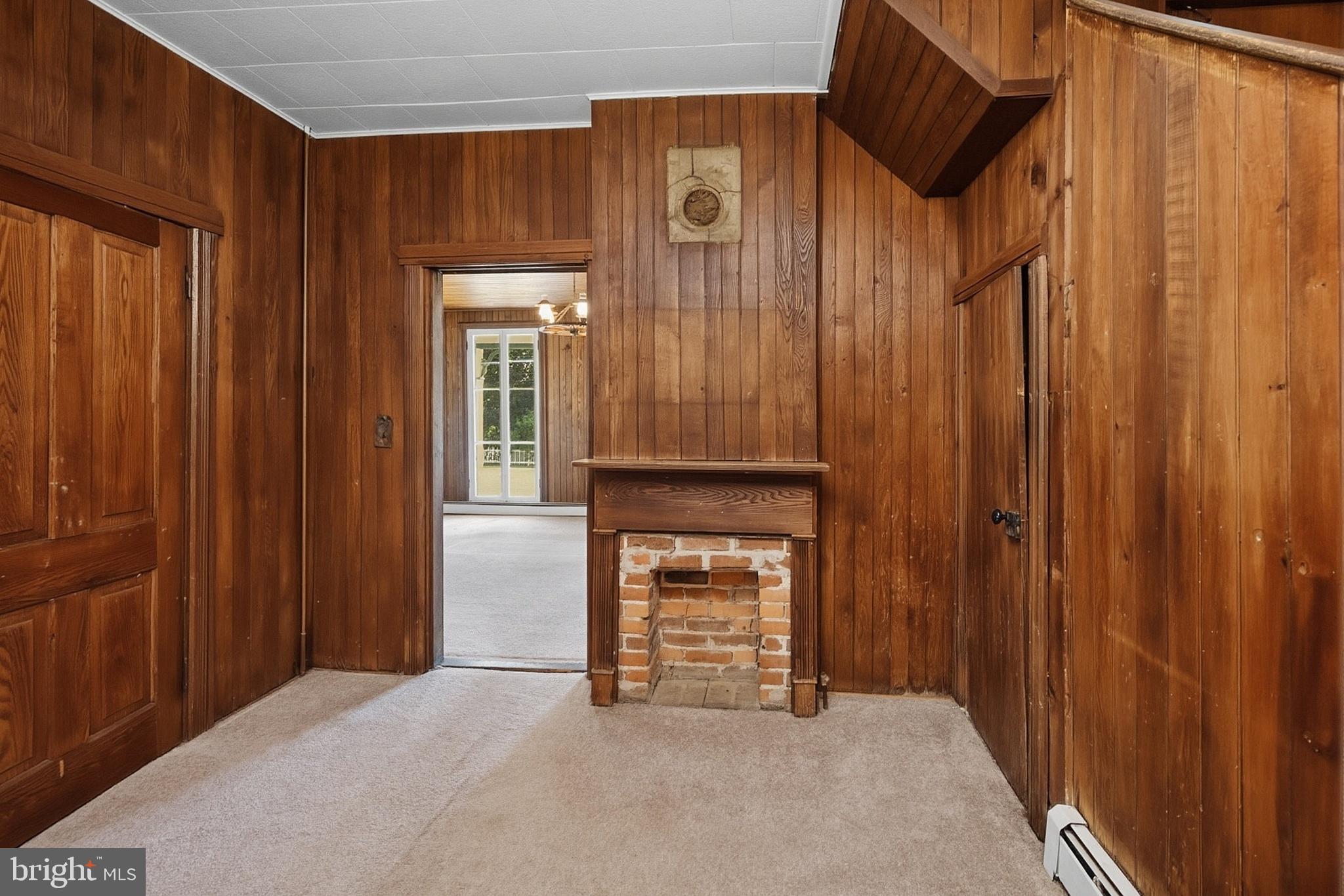 MOUNTAIN LAKE PARK - Residential