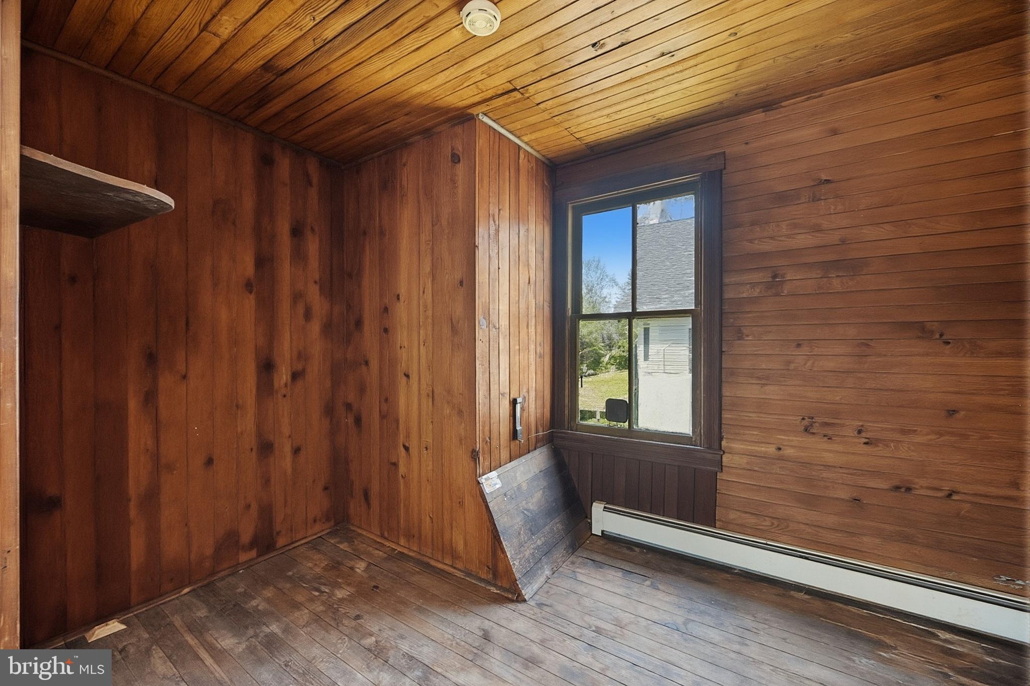 MOUNTAIN LAKE PARK - Residential