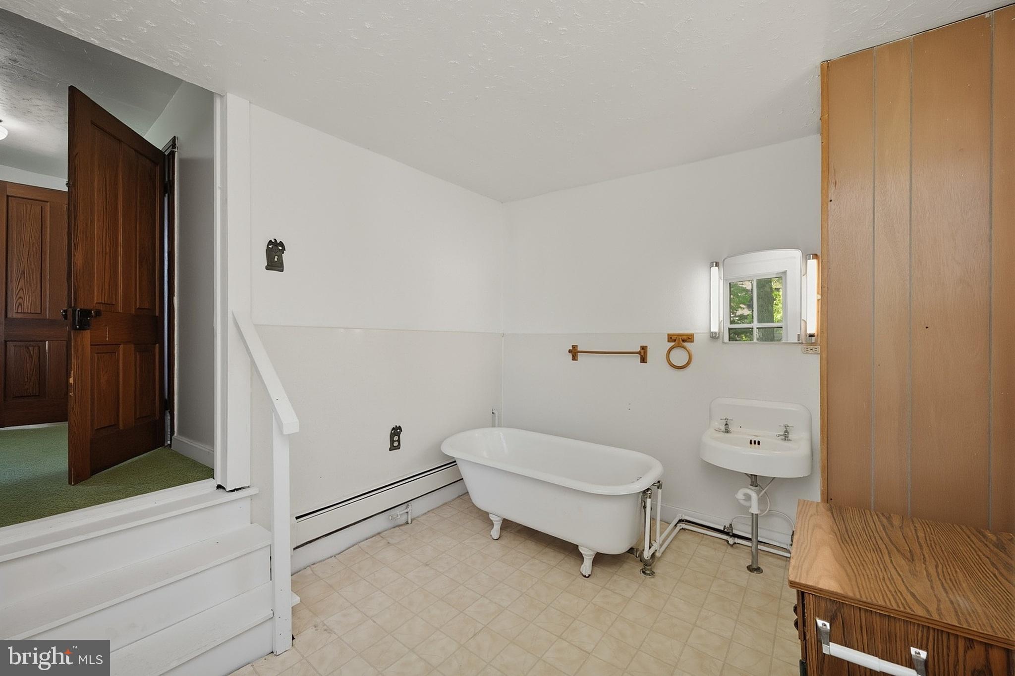 MOUNTAIN LAKE PARK - Residential