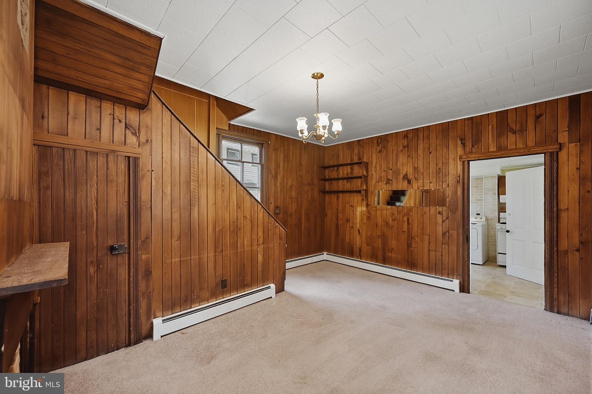MOUNTAIN LAKE PARK - Residential