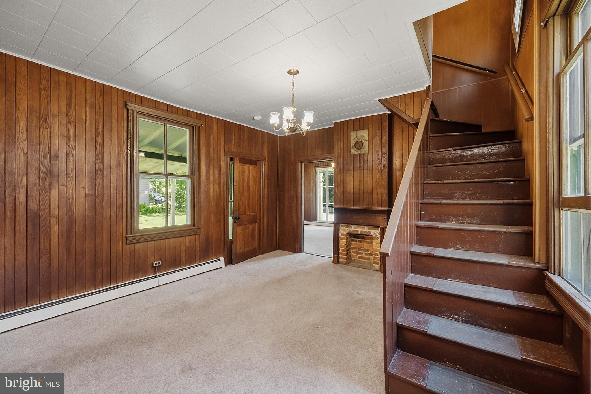 MOUNTAIN LAKE PARK - Residential