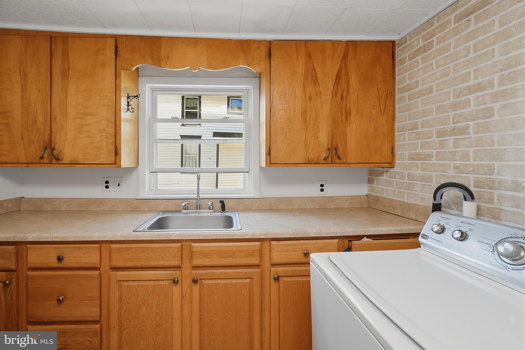 MOUNTAIN LAKE PARK - Residential