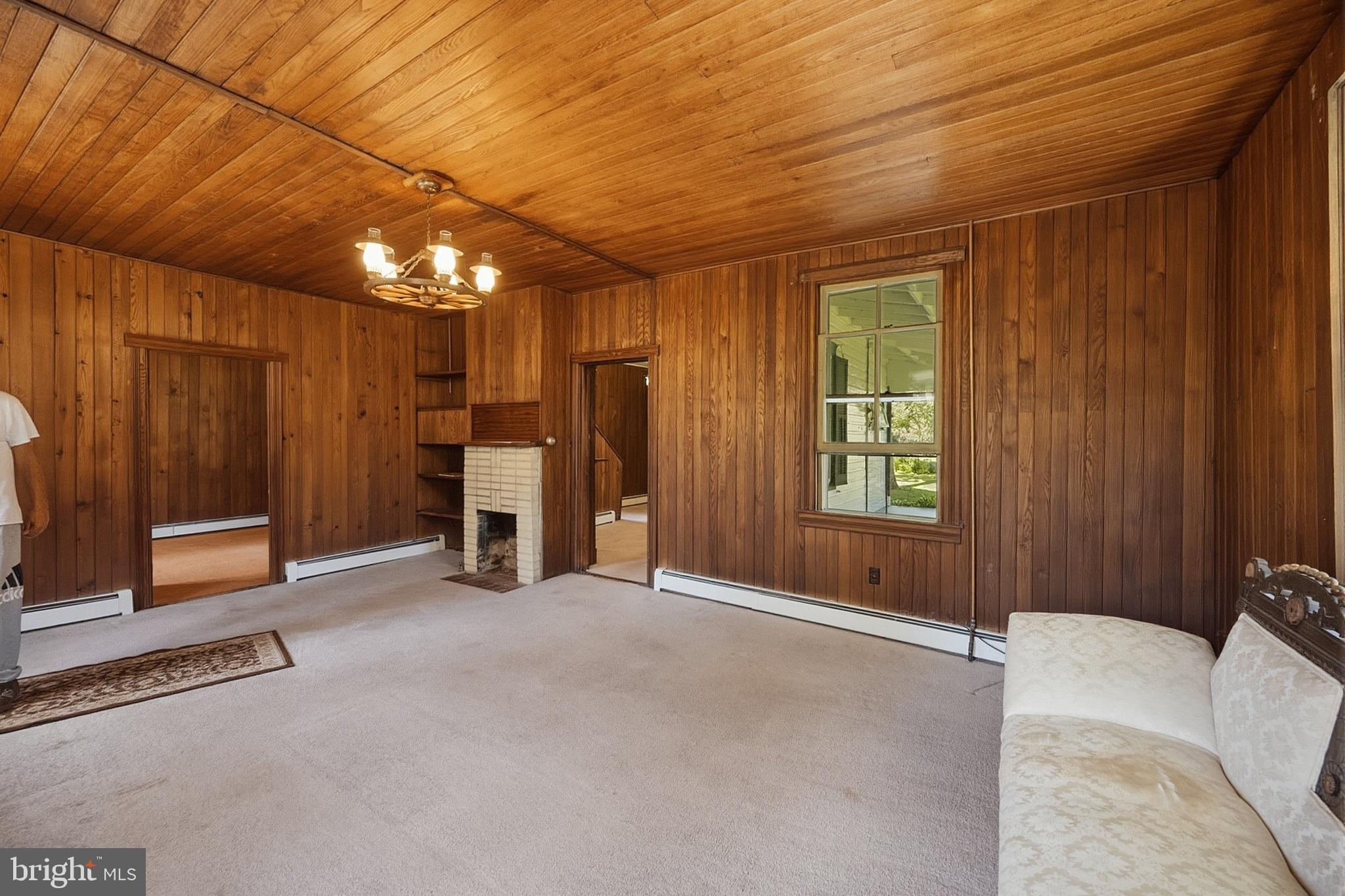 MOUNTAIN LAKE PARK - Residential