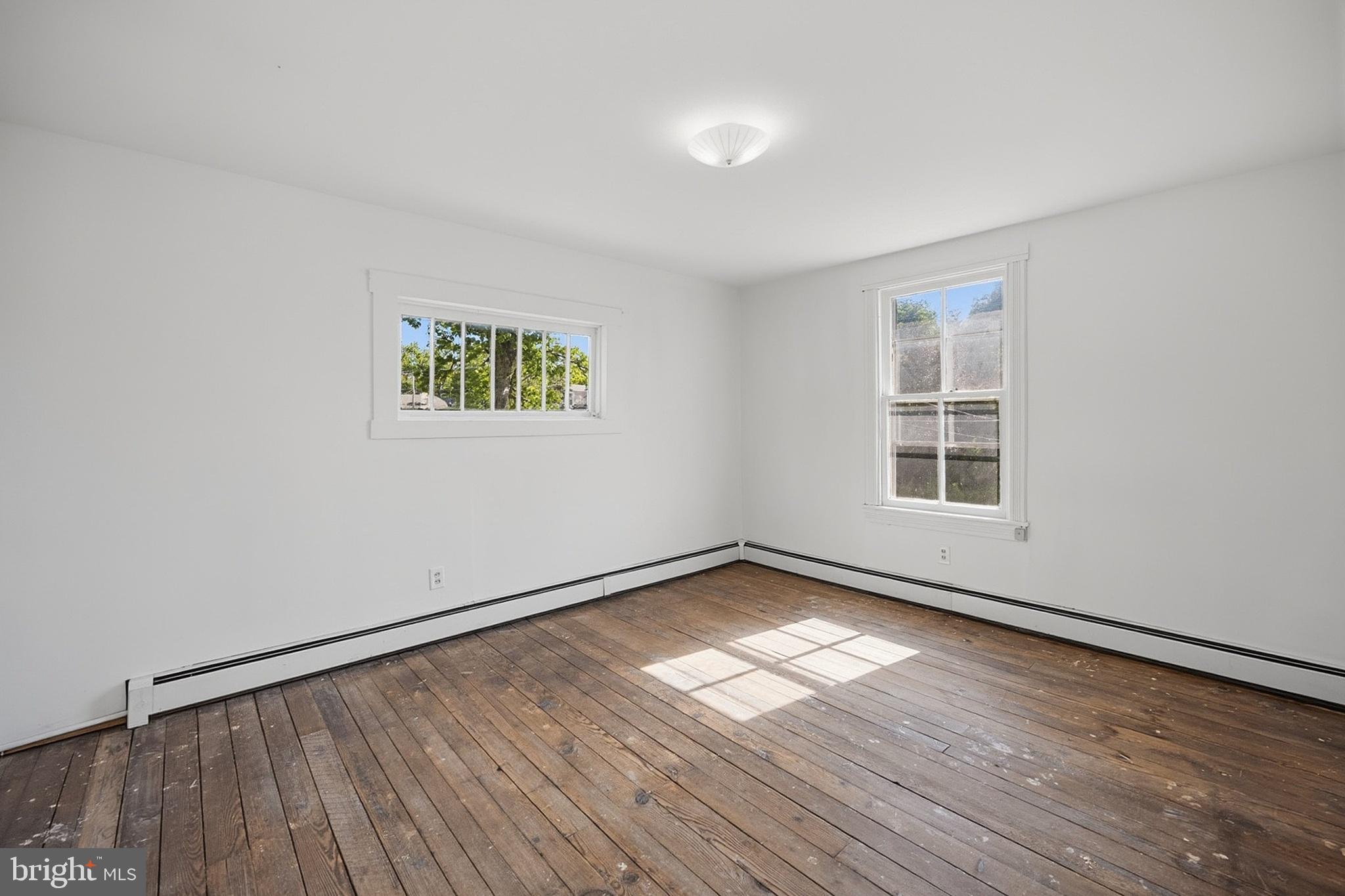 MOUNTAIN LAKE PARK - Residential