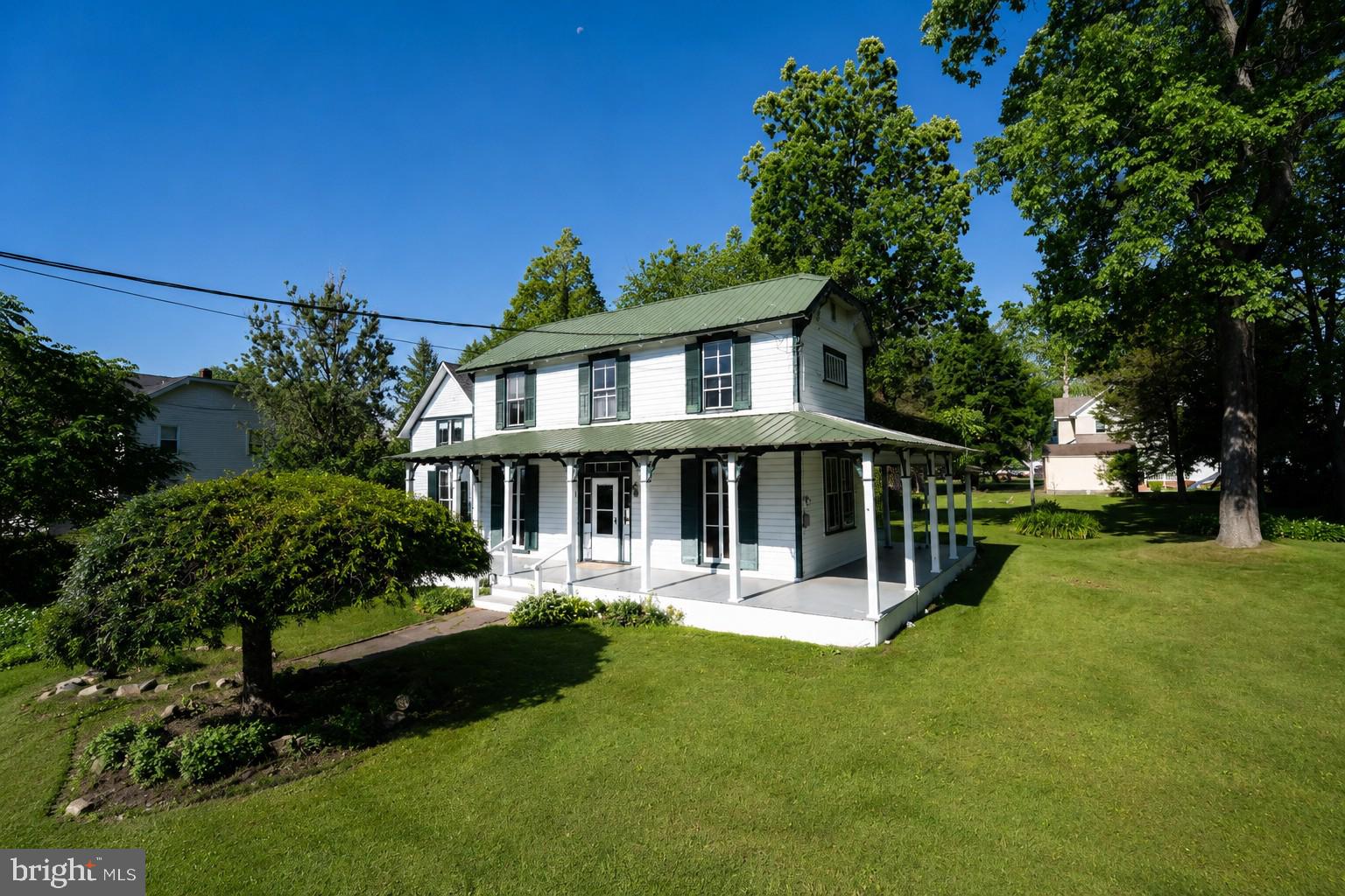 MOUNTAIN LAKE PARK - Residential