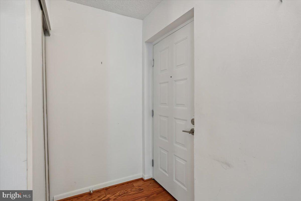 LEISURE WORLD - Residential