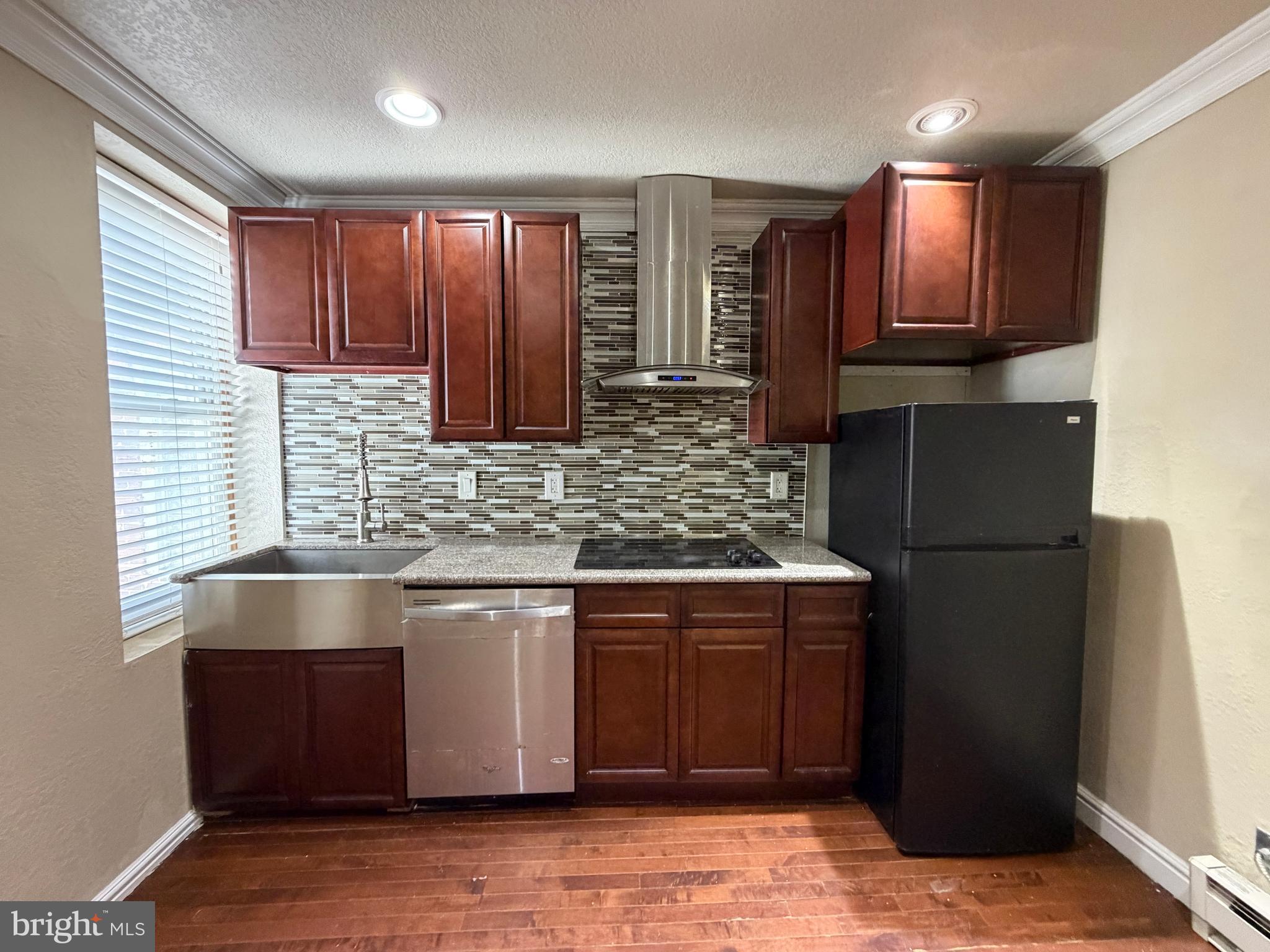POINT BREEZE - Residential Income