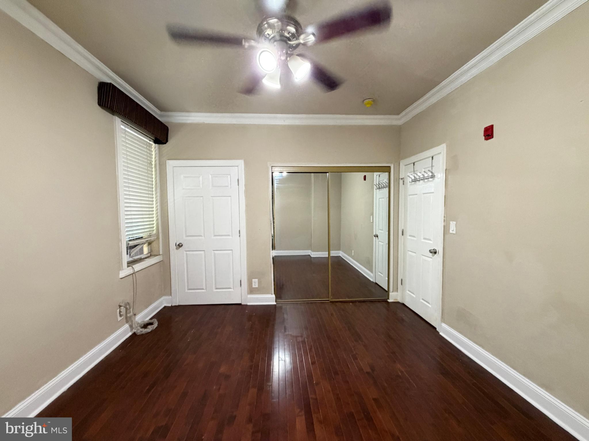 POINT BREEZE - Residential Income