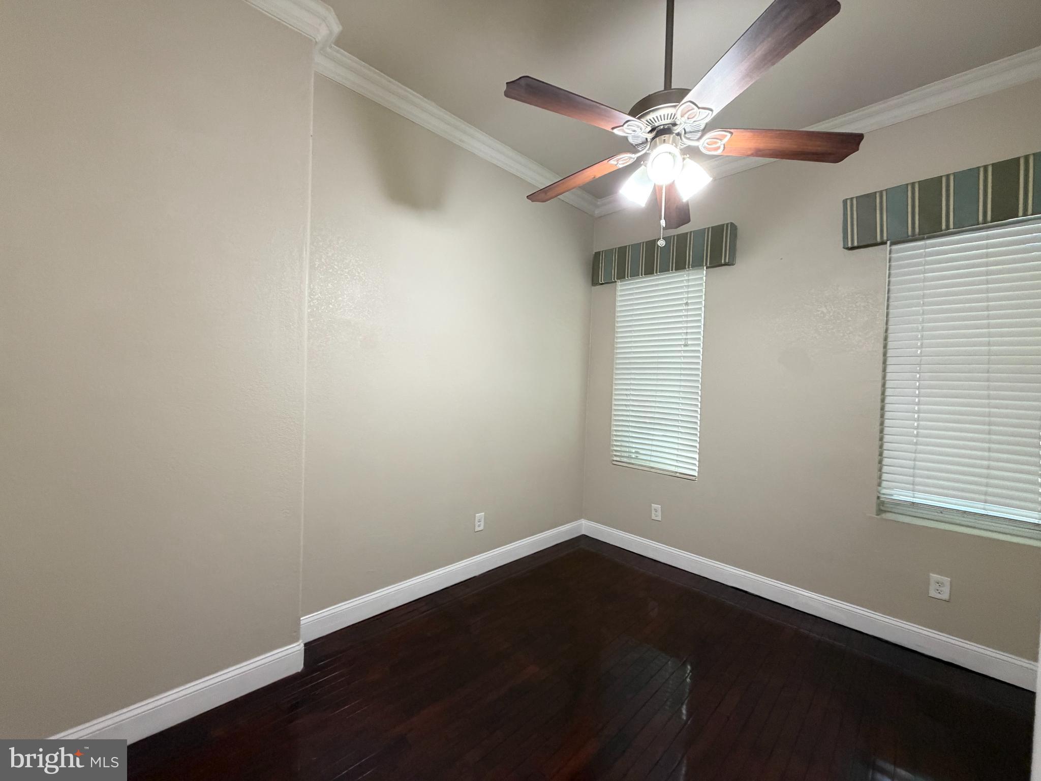 POINT BREEZE - Residential Income